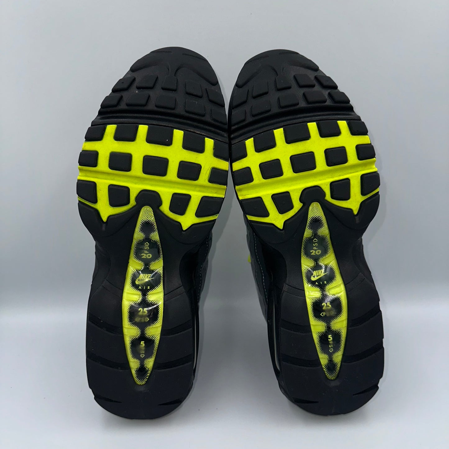 Nike Air Max 95 OG Neon 2020 UK 7.5