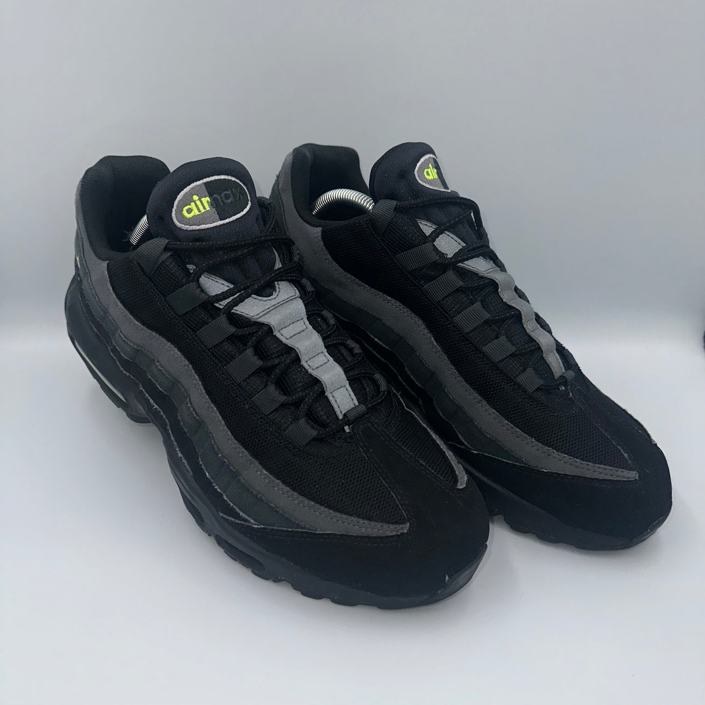 Air Max 95 Retro Logo Neon UK 10