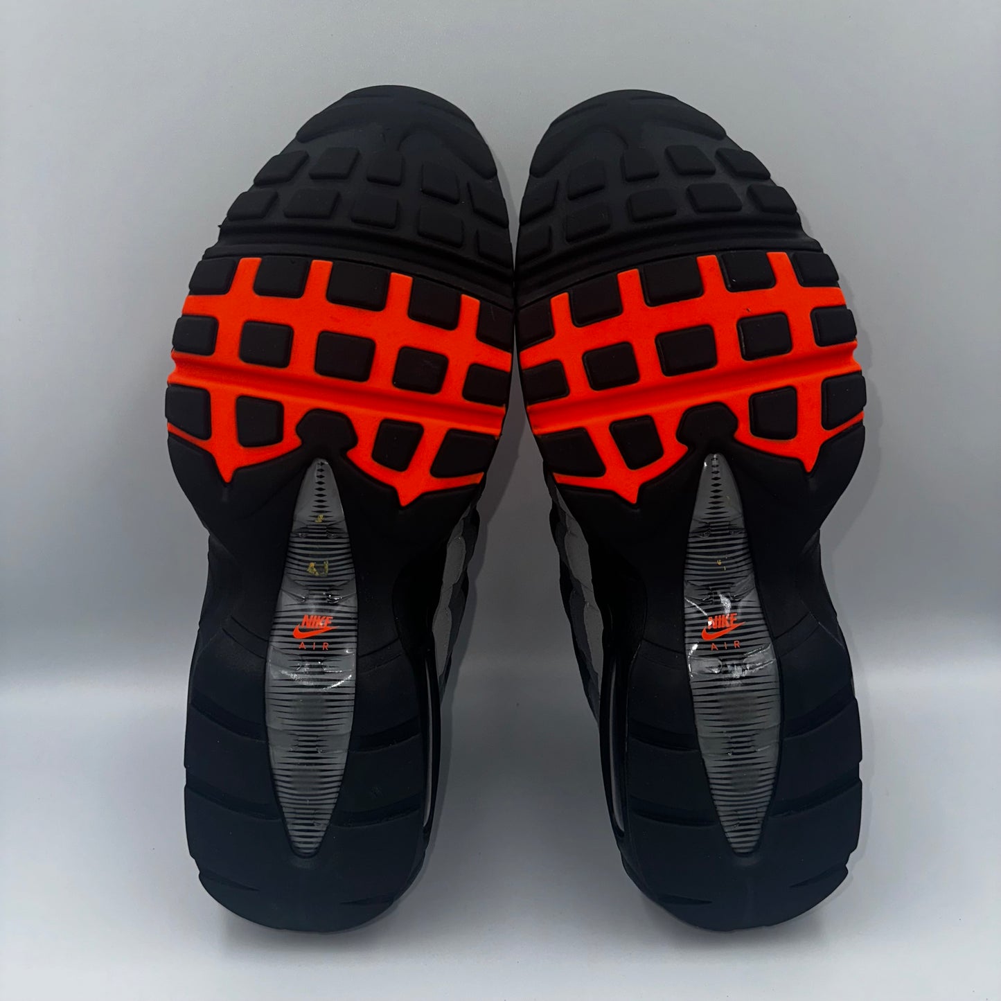 Nike Air Max 95 Revere Hyper Crimson UK 8