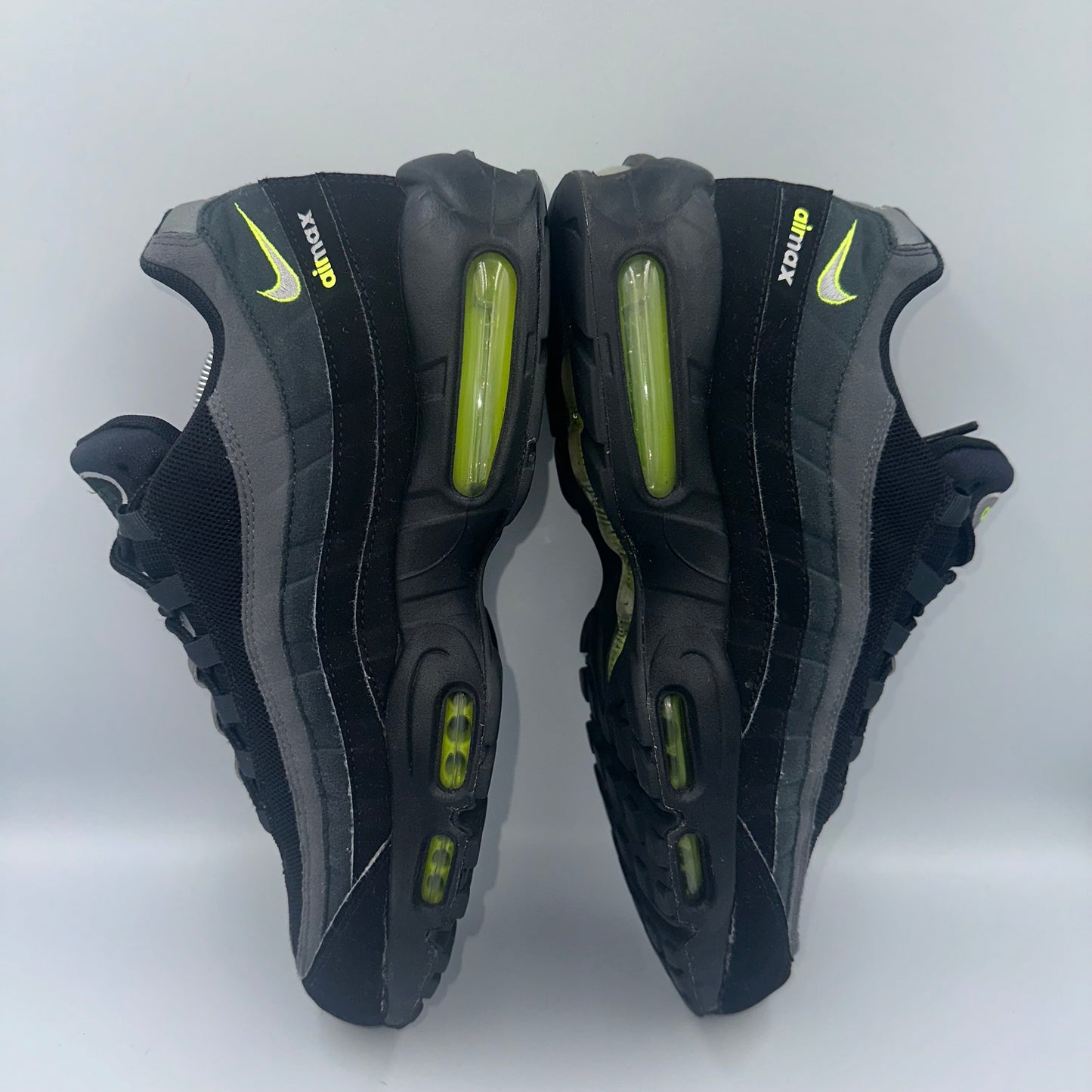 Air Max 95 Retro Logo Neon UK 10