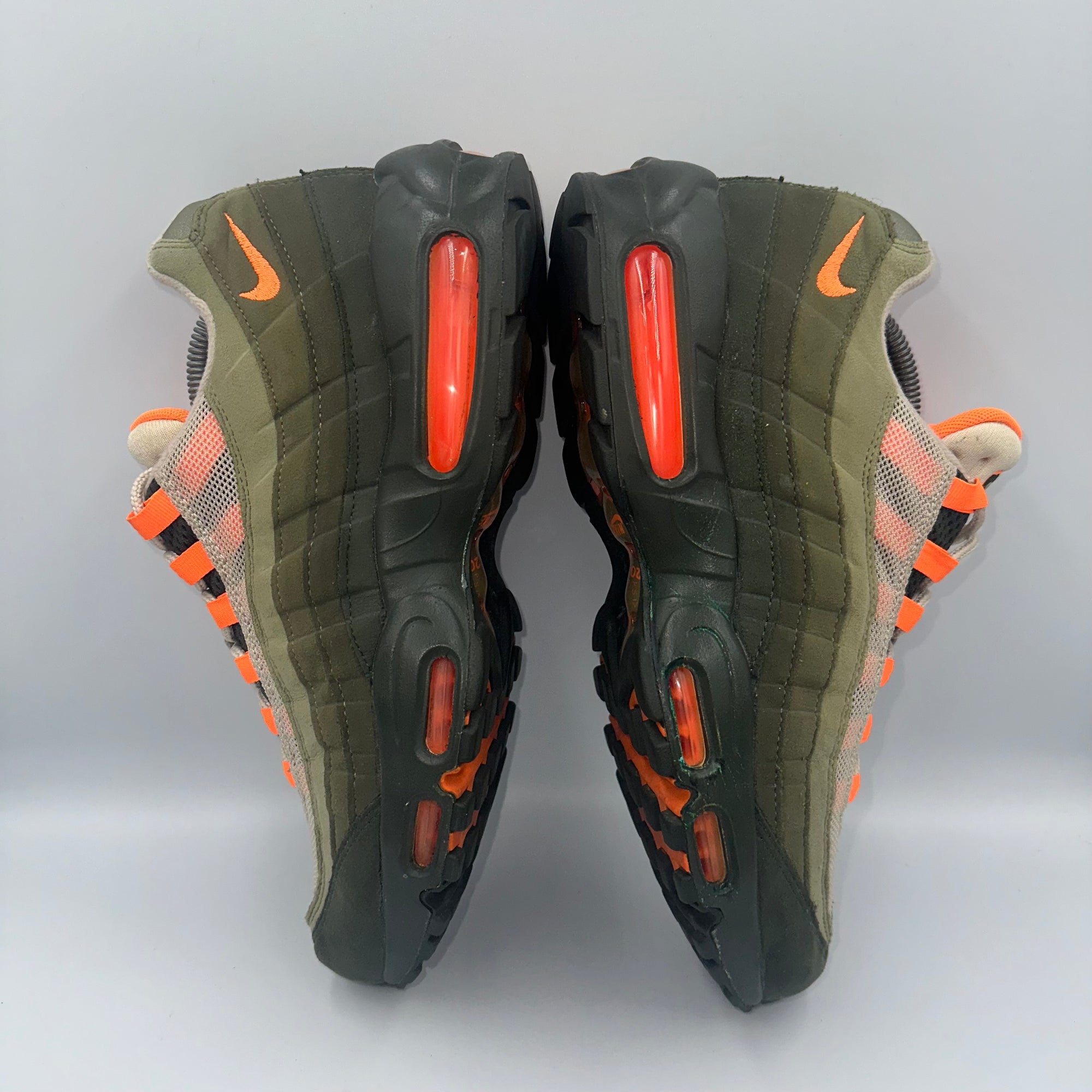 Nike Air Max 95 Neutral Olive / Total Orange UK 9.5