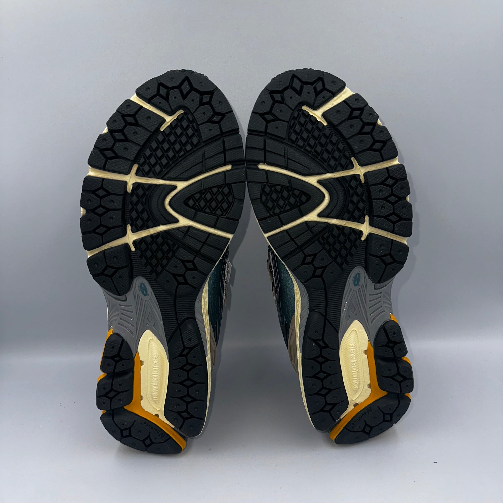 New Balance 1906R Newspruce / Moonbeam