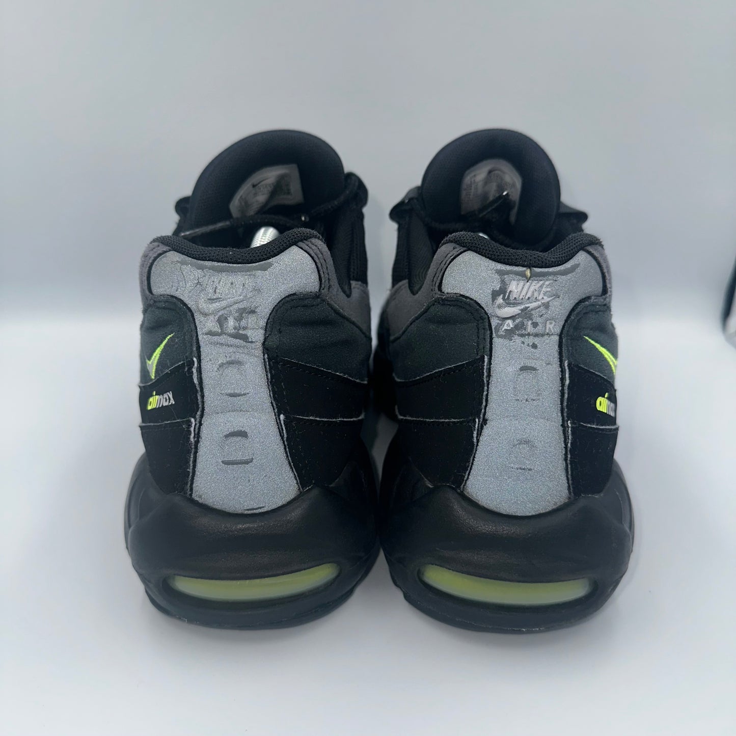 Air Max 95 Retro Logo Neon UK 10