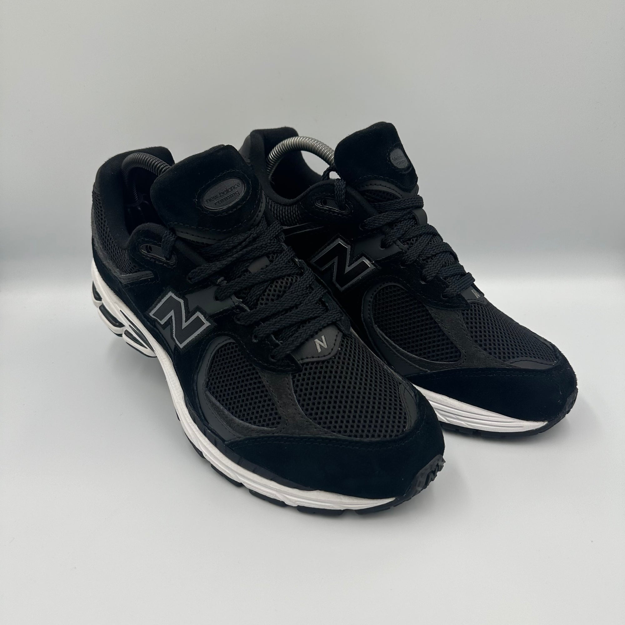 New Balance 2002R Black UK 8