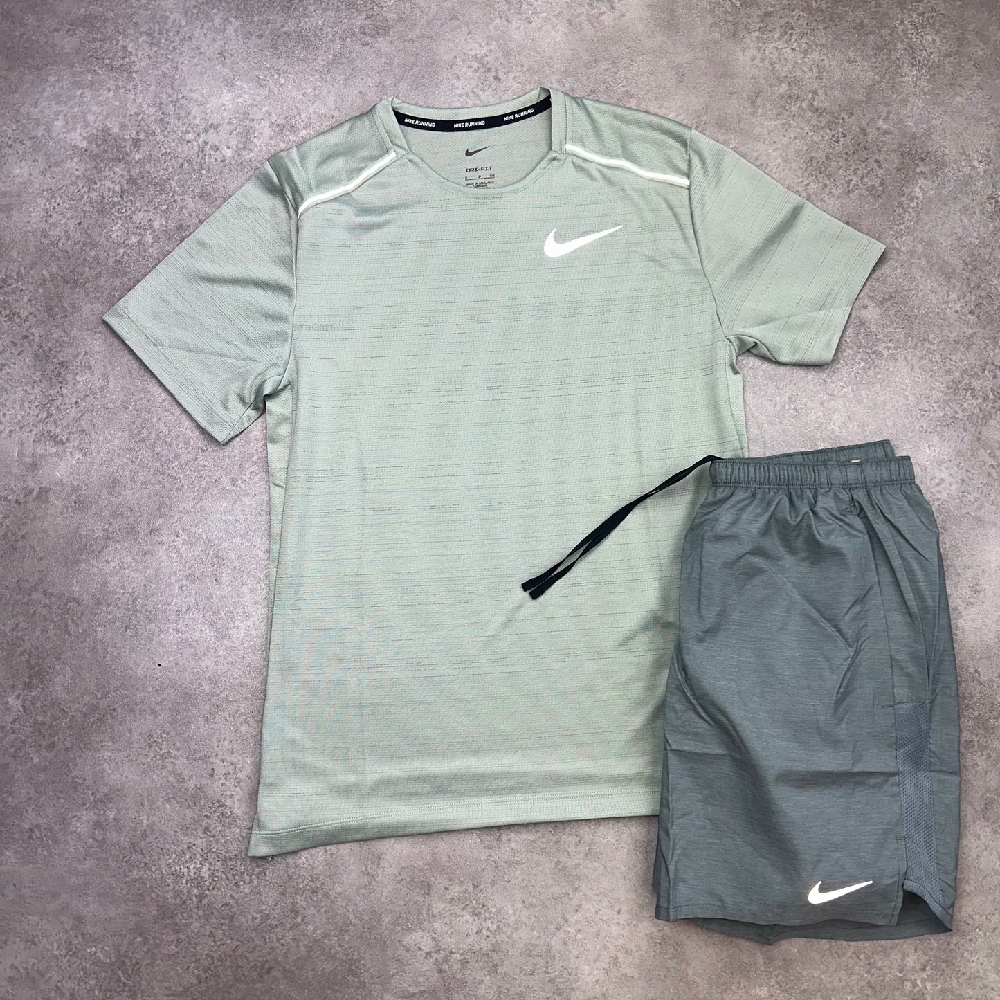 Nike Miler Jade Horizon & Challenger Shorts Grey