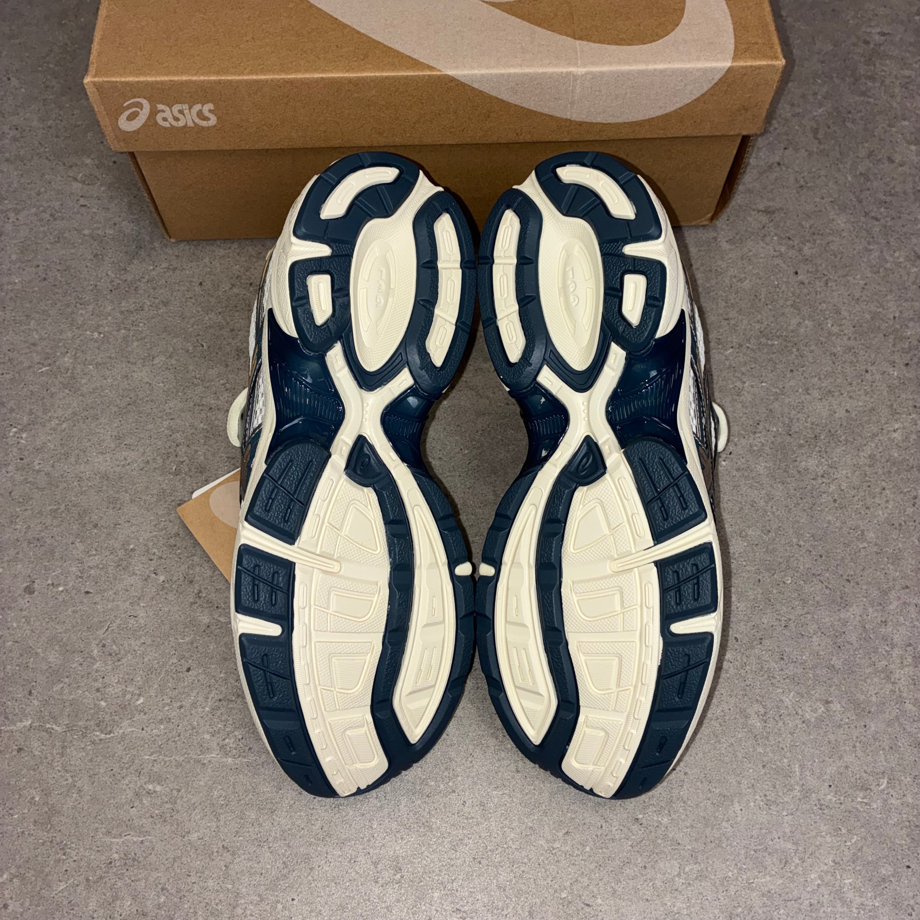 ASICS Gel-1130 White / Mahogany