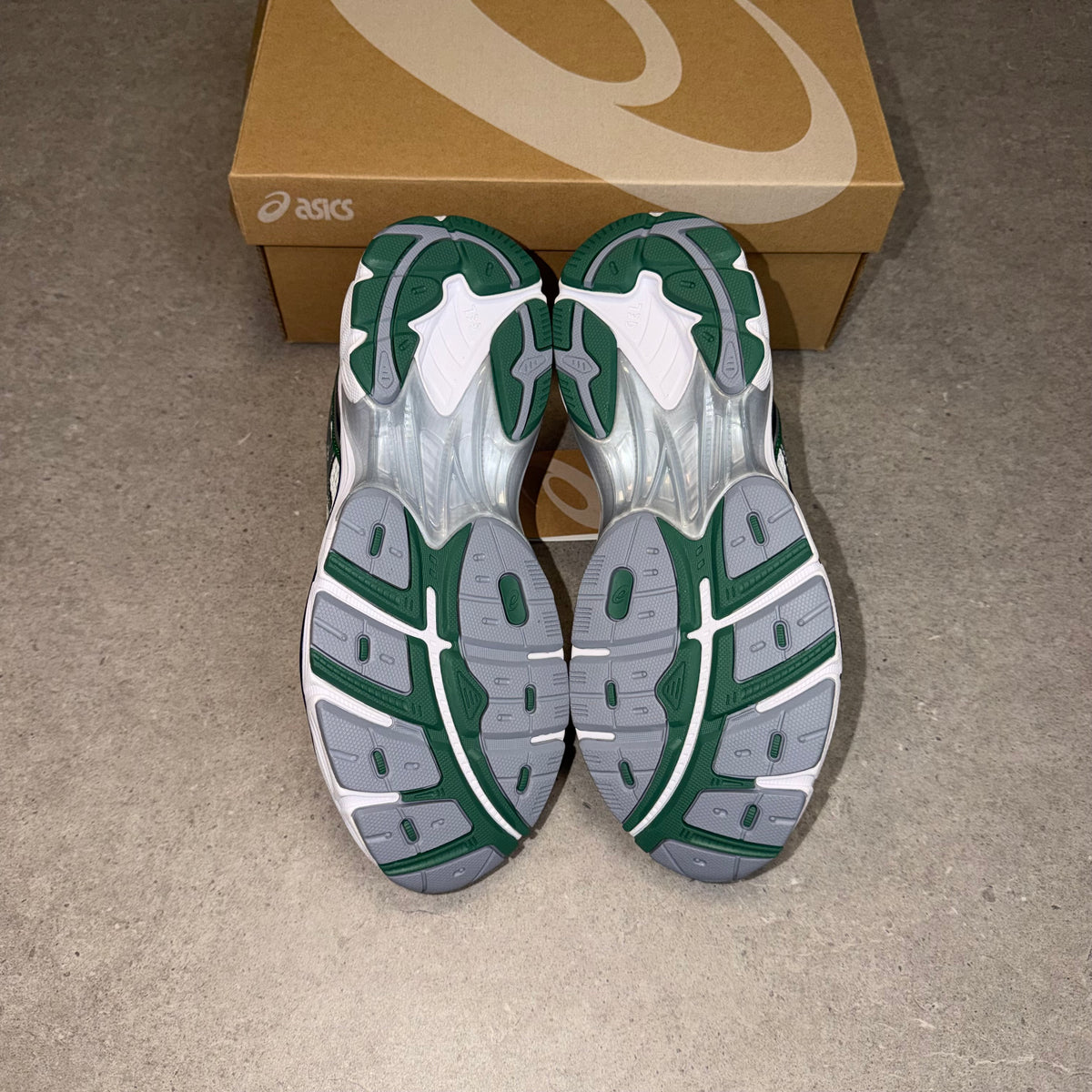 ASICS GT-2160 White / Shamrock Green