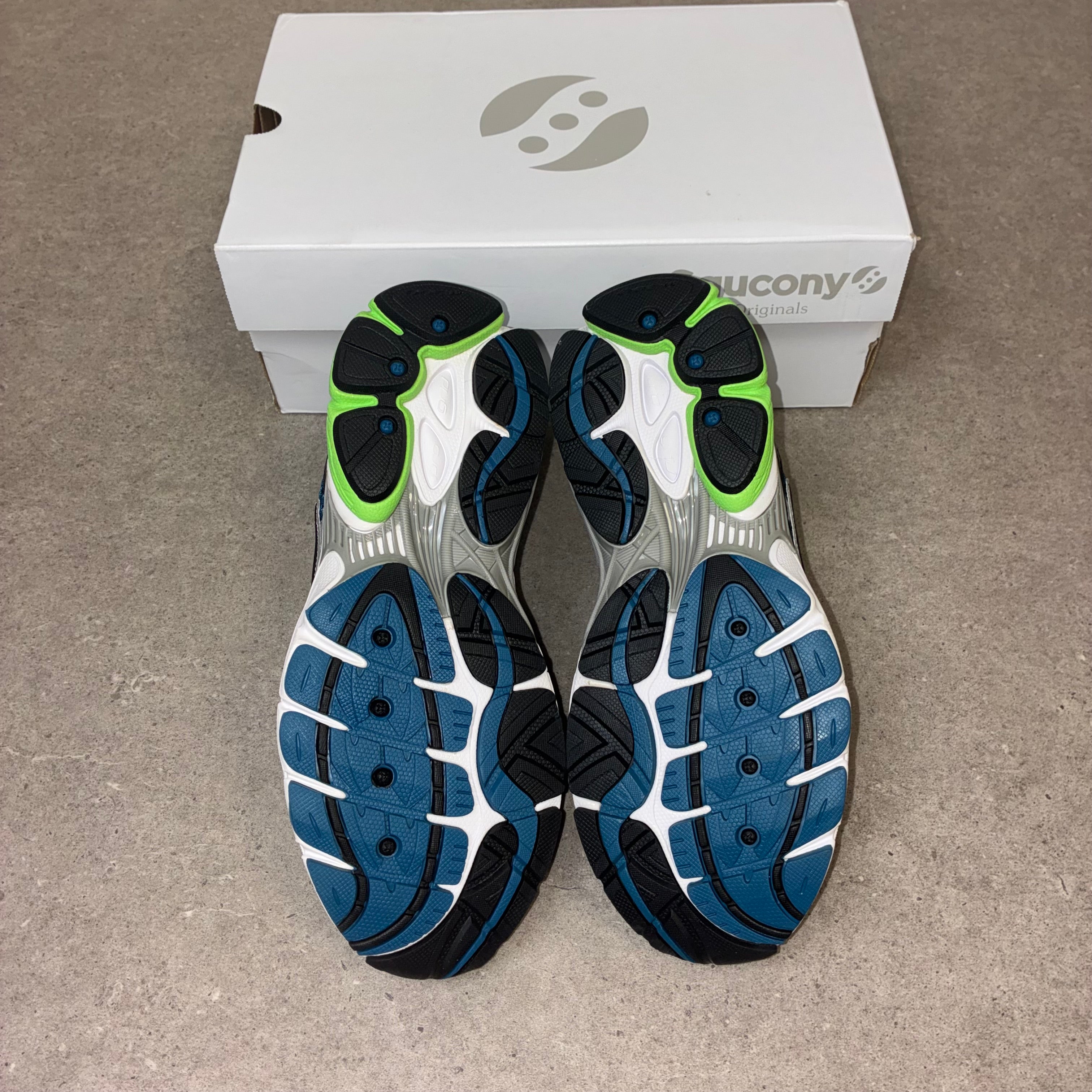 Saucony ProGrid Omni 9 Blue /Lime