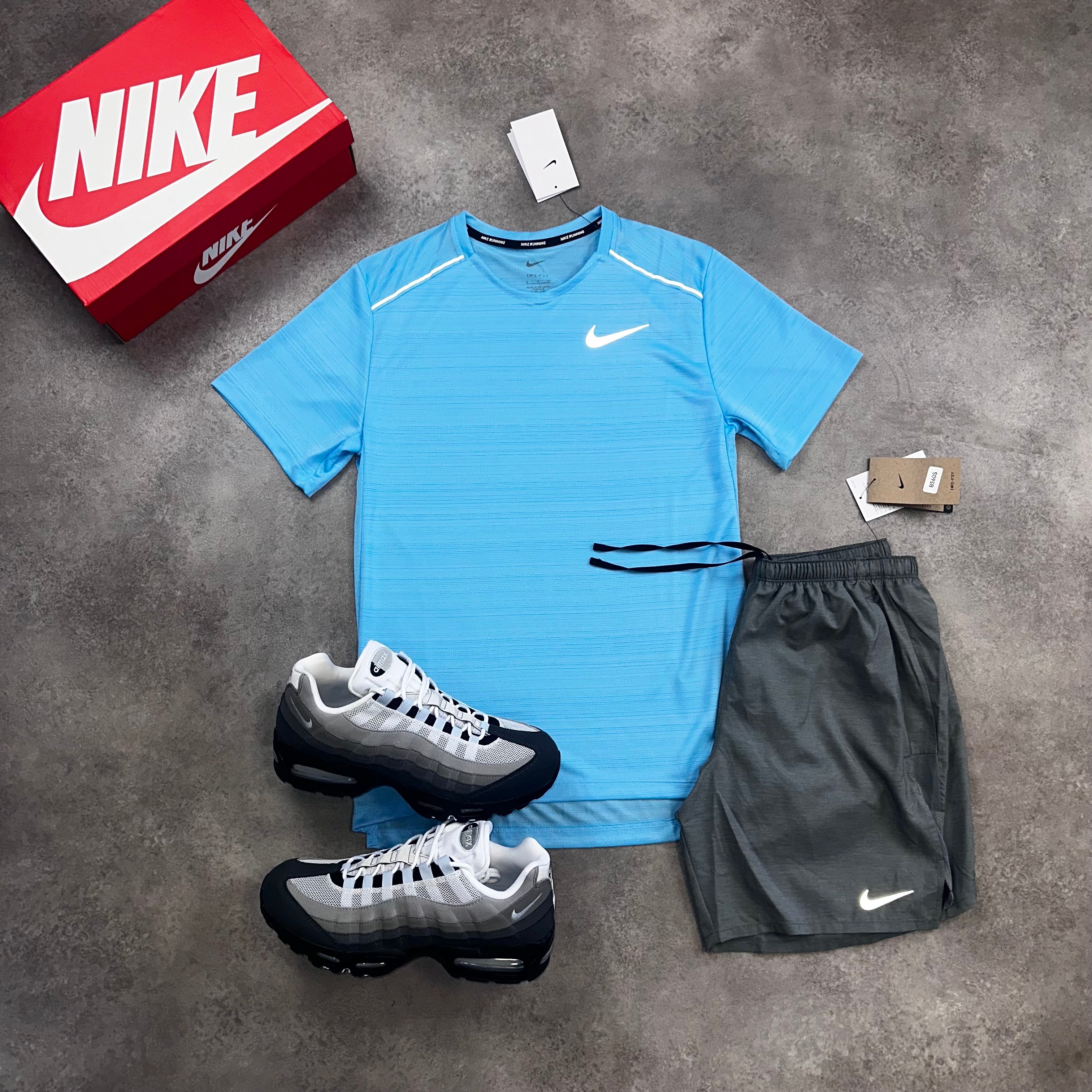 Nike Miler Aquarius Blue & Challenger Grey front view