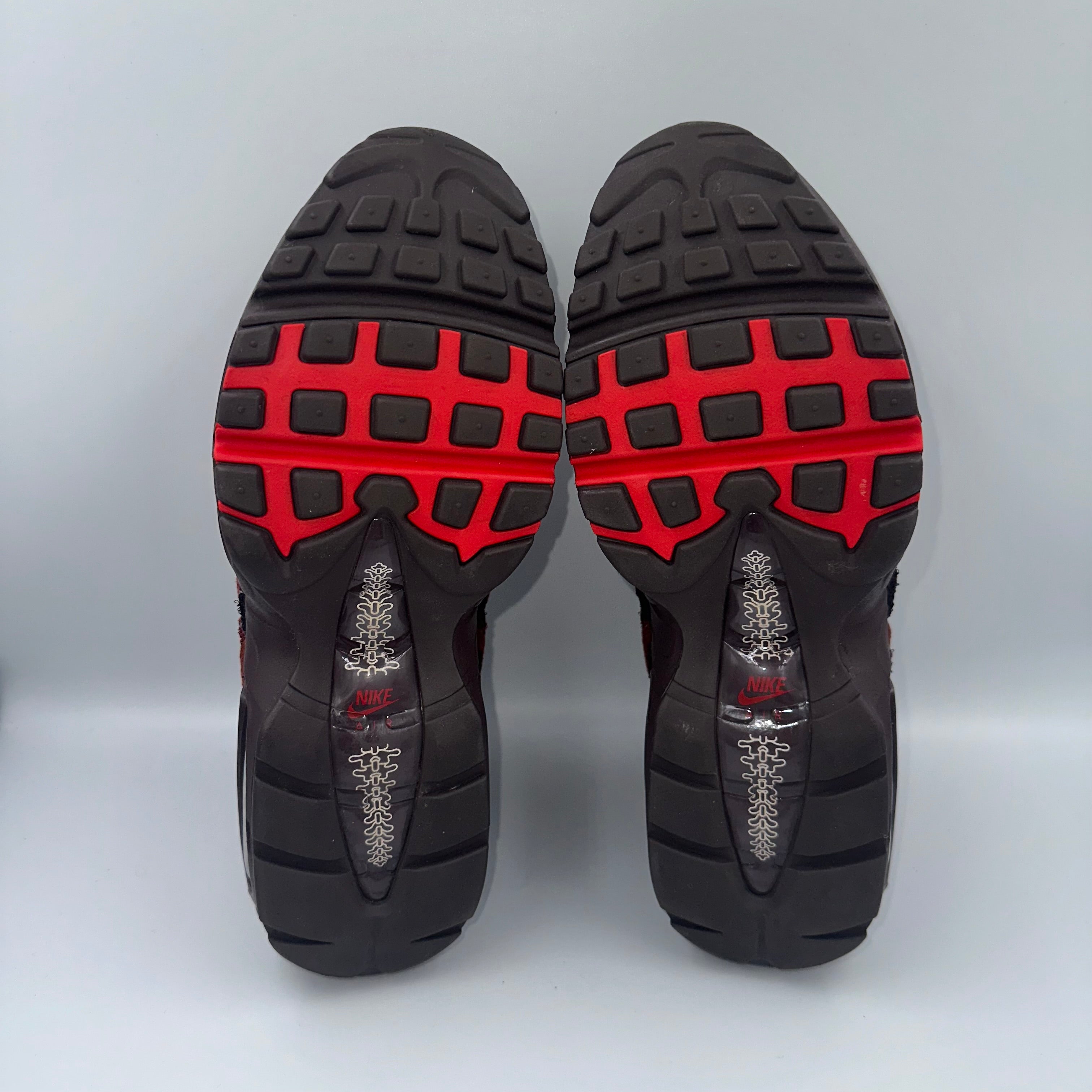 Nike Air Max 95 Anatomy of Air outsole and tread pattern bottom view
