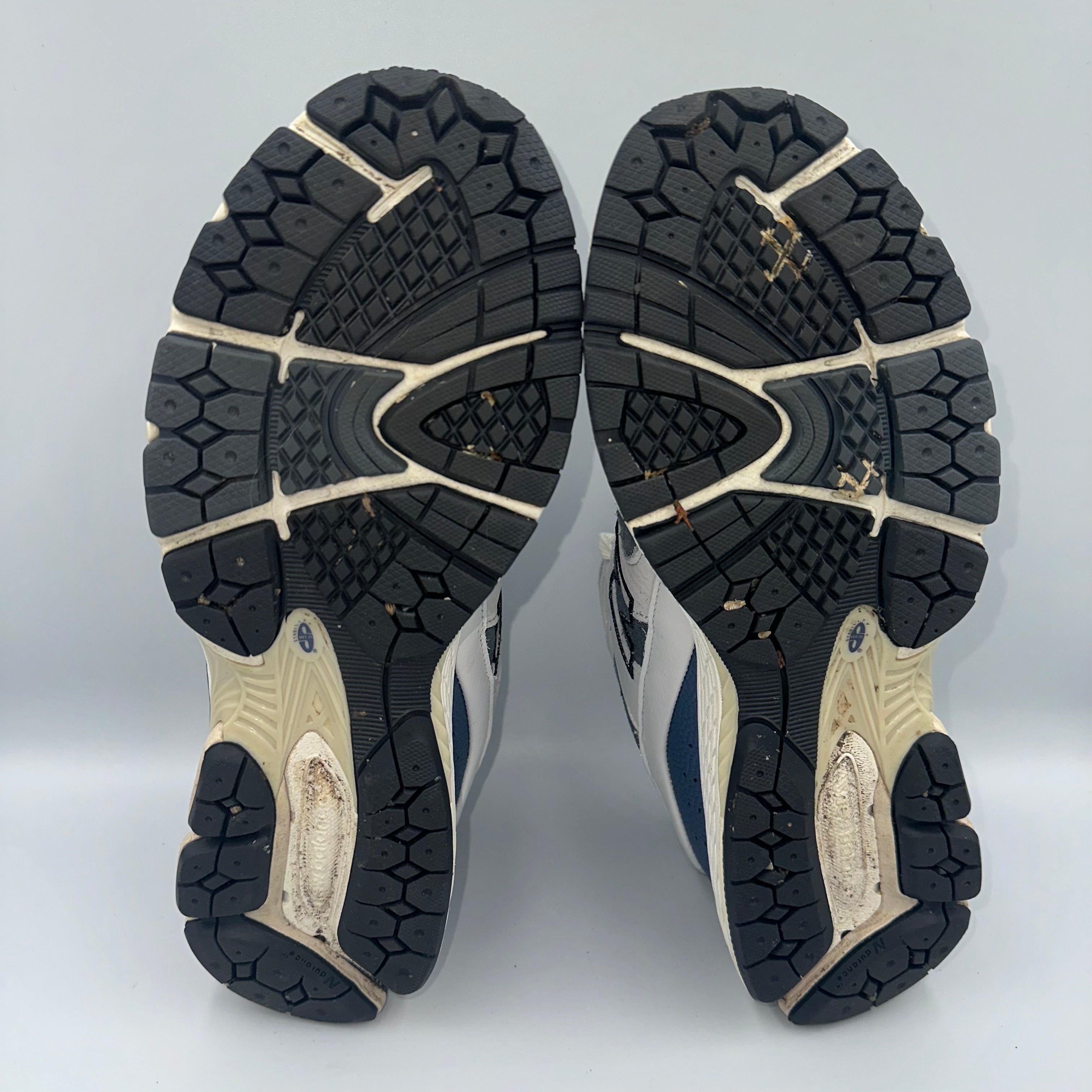 New Balance 2002r Vintage Indigo UK 8 heel and counter detail