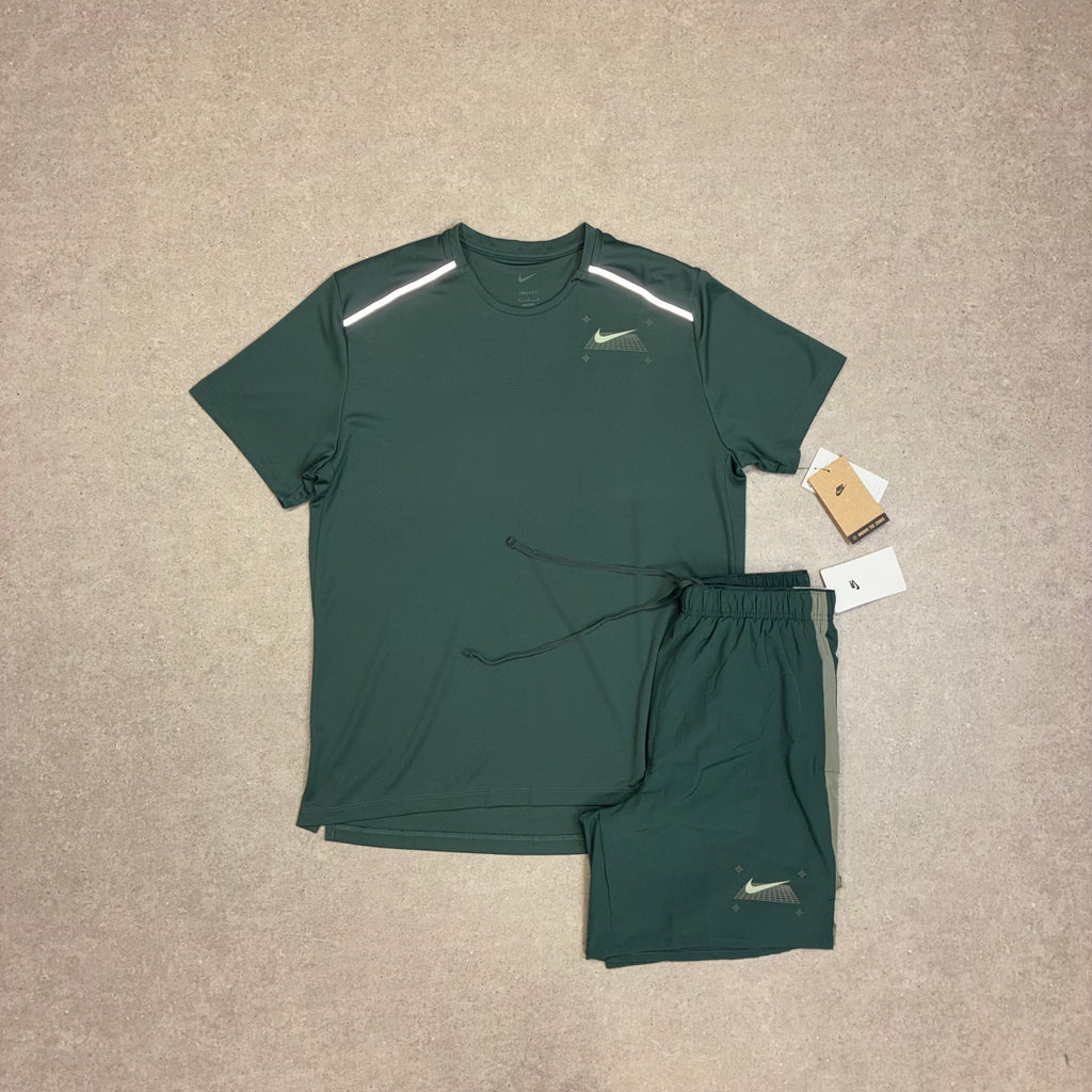 Nike Graphic Miler Vintage Green