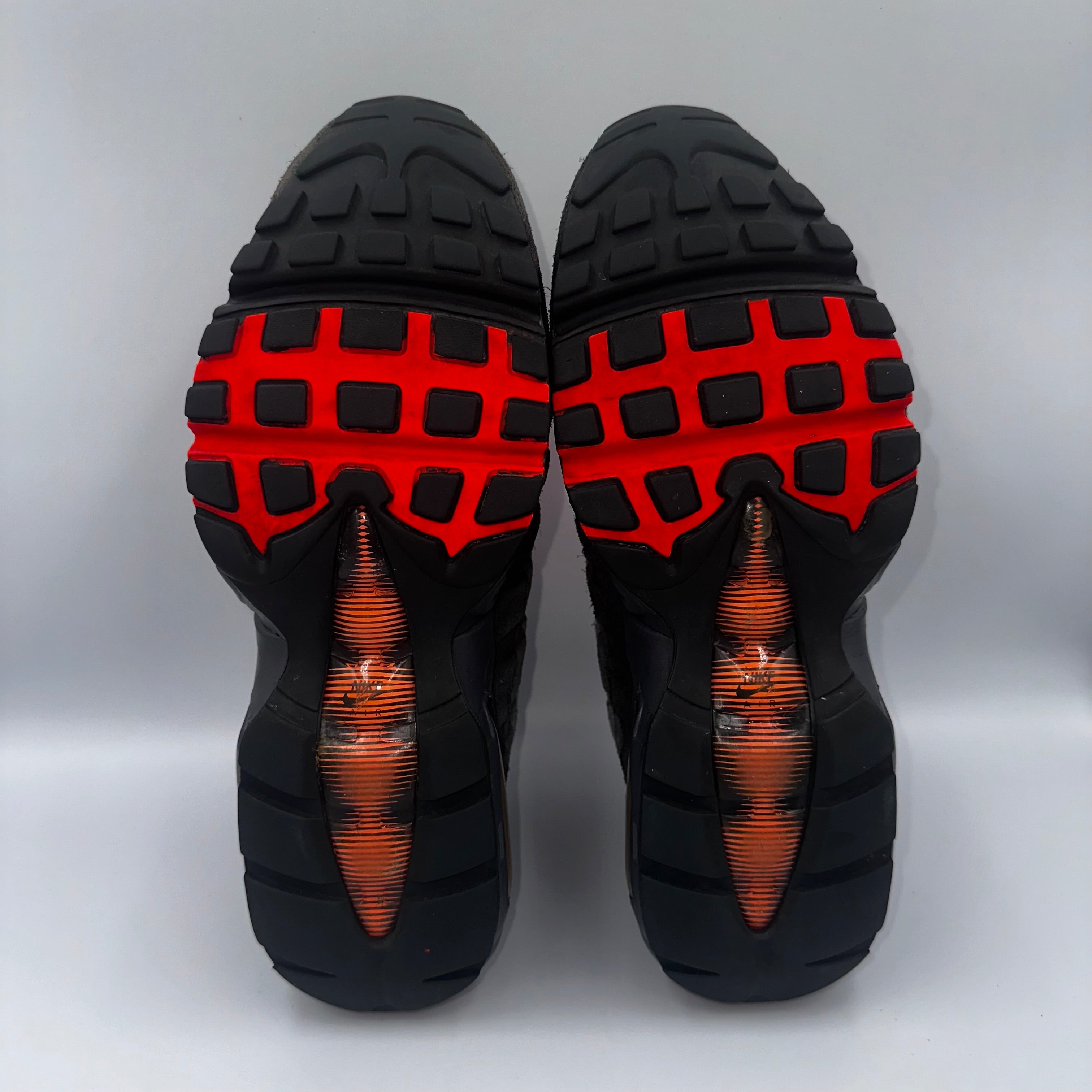Nike Air Max 95 Wash Pack Bright Crimson UK 7 heel and counter detail