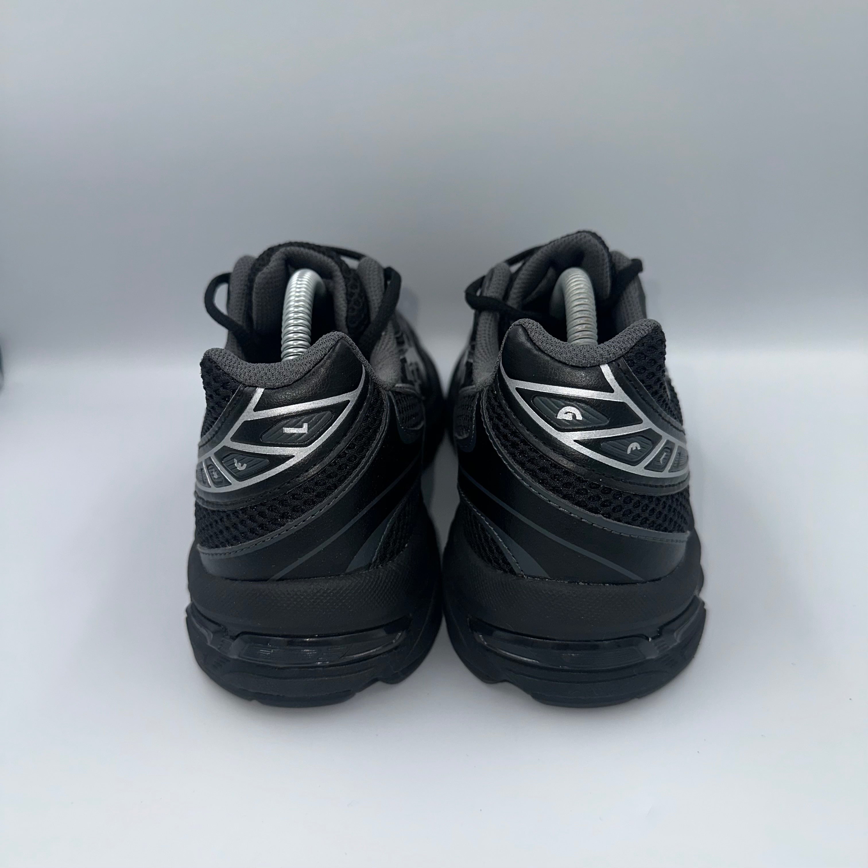 ASICS Gel-1130 Black / Pure Silver outsole view Most Sizes