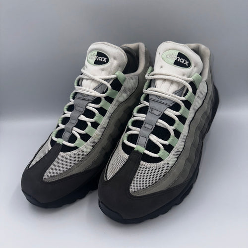 Nike Air Max 95 OG Freshmint UK 8 medial side view