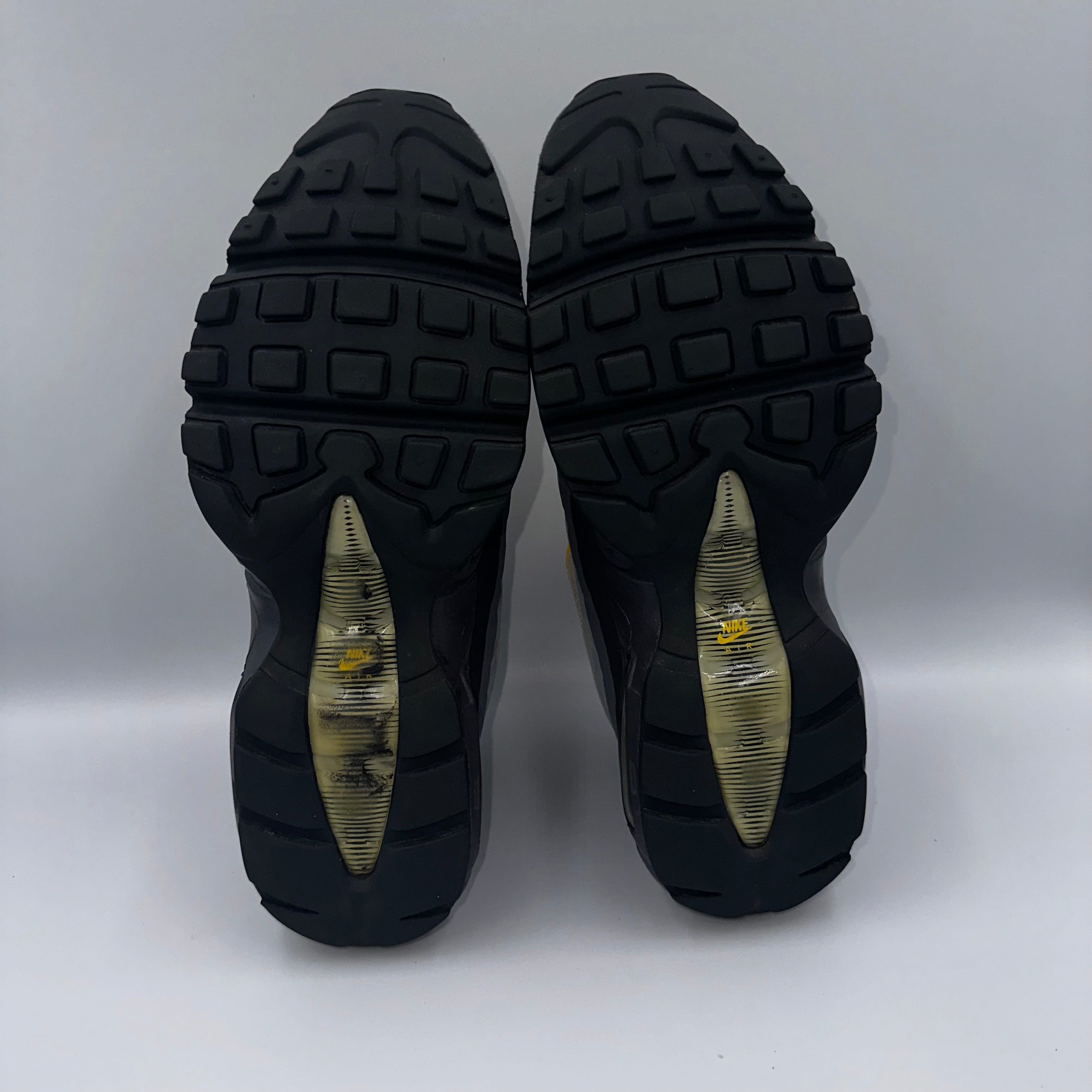 Nike Air Max 95 No Sew Tour Yellow UK 6.5 heel and counter detail