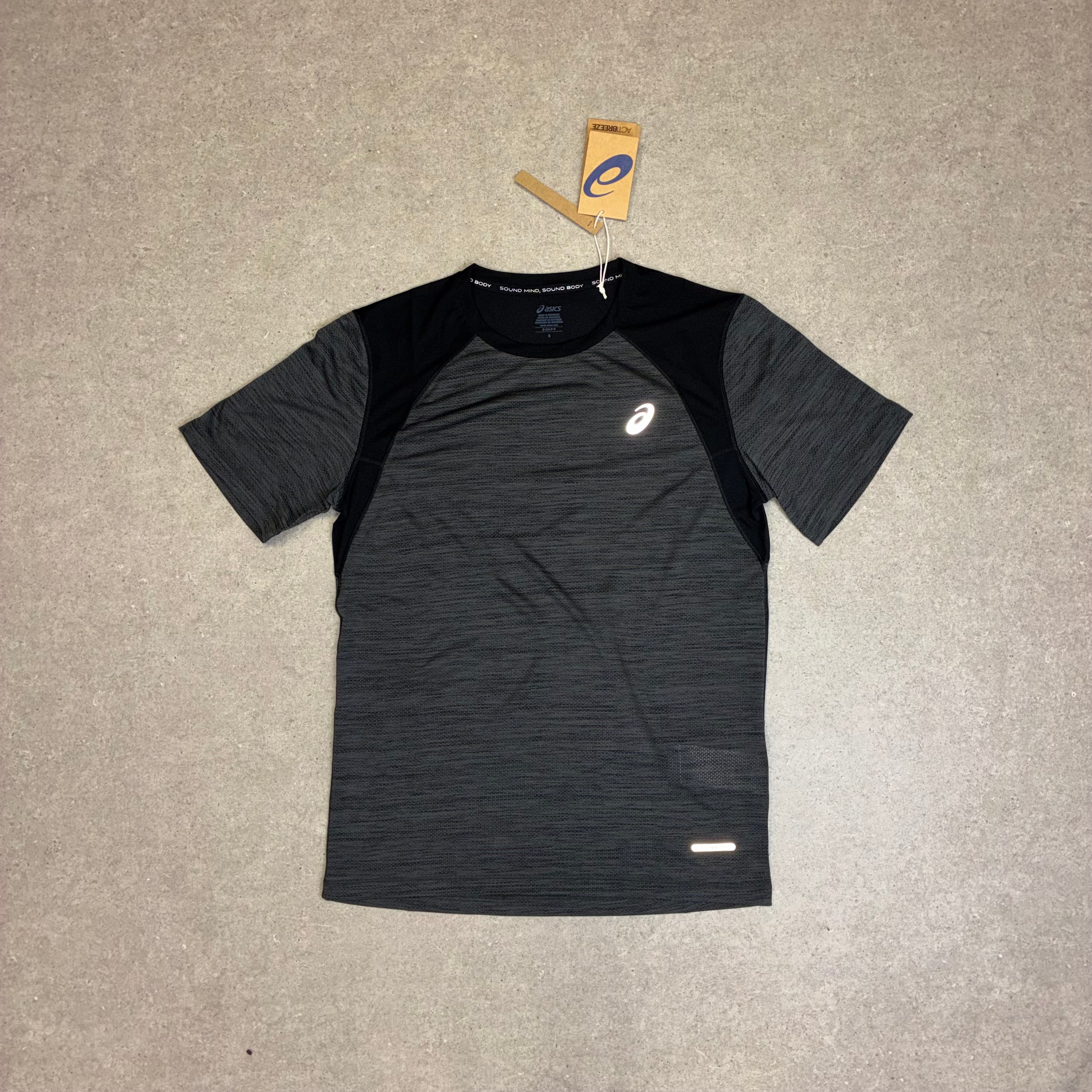 ASICS Road SS Top Performance Black & Sport Run Shorts Graphite Grey