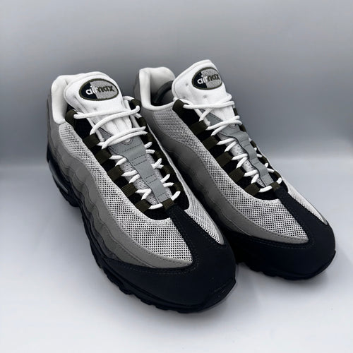 Nike Air Max 95 OG Medium Olive 2025 "Big Bubble" lateral side profile