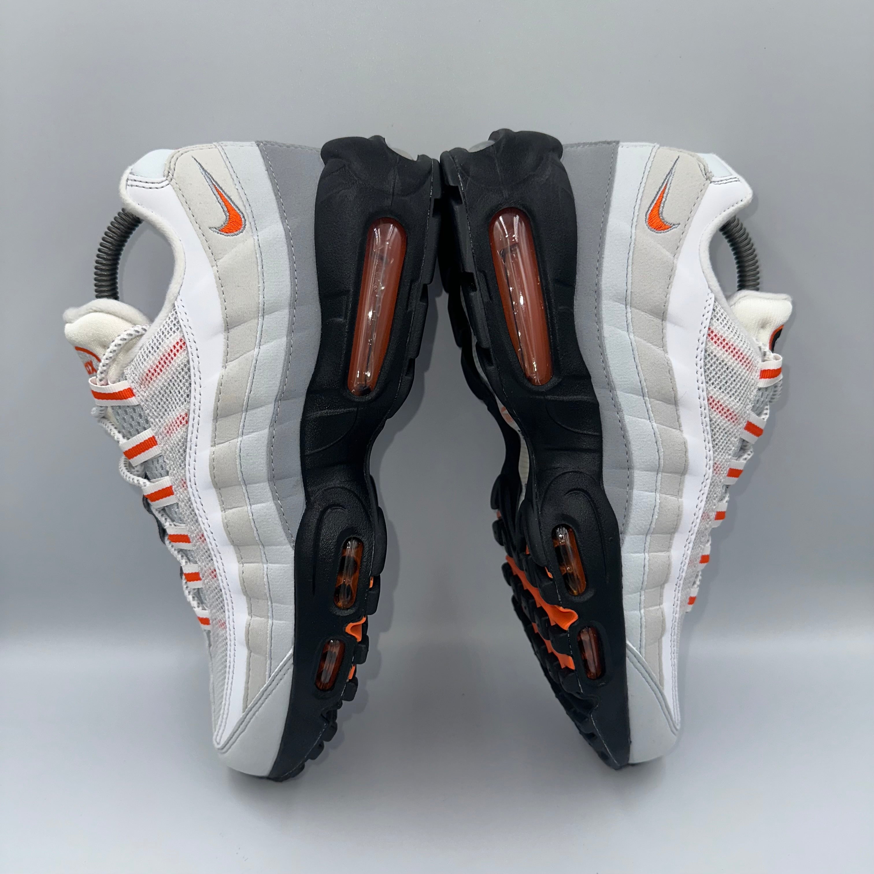 Nike Air Max 95 Safety Orange UK 7 three-quarter front angle