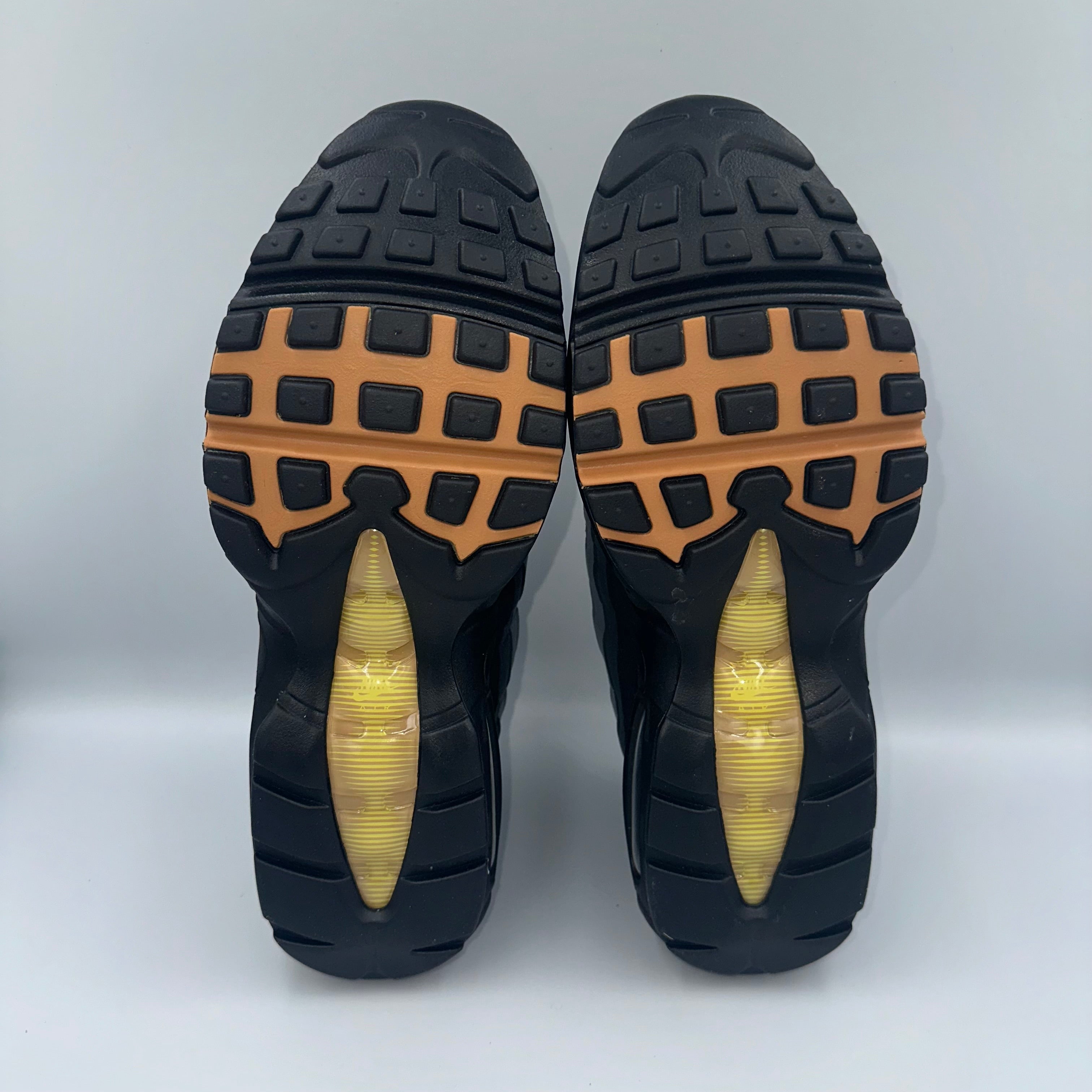 Nike Air Max 95 OG Yellow Strike Icon UK 9 heel and counter detail