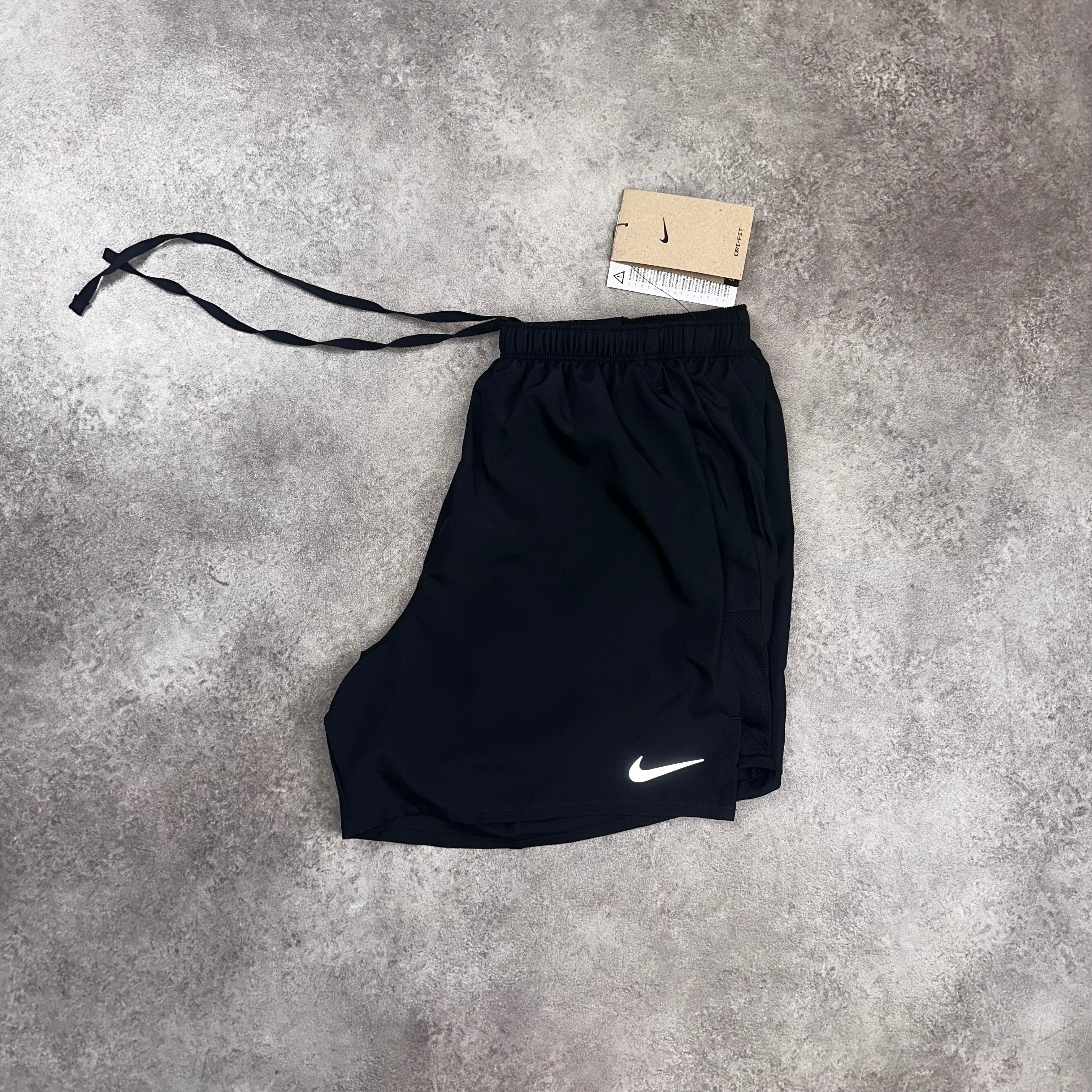 Nike Challenger Shorts Black 5 Inch front view