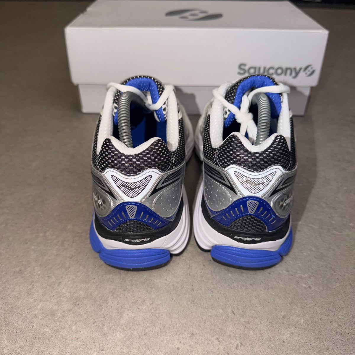 Saucony ProGrid Omni 9 Silver / Blue – S70739-2
