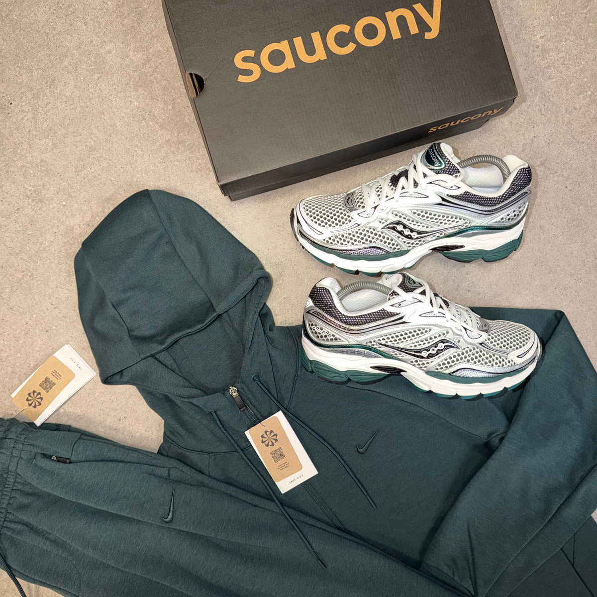Nike Primary Fleece Tracksuit – Seaweed