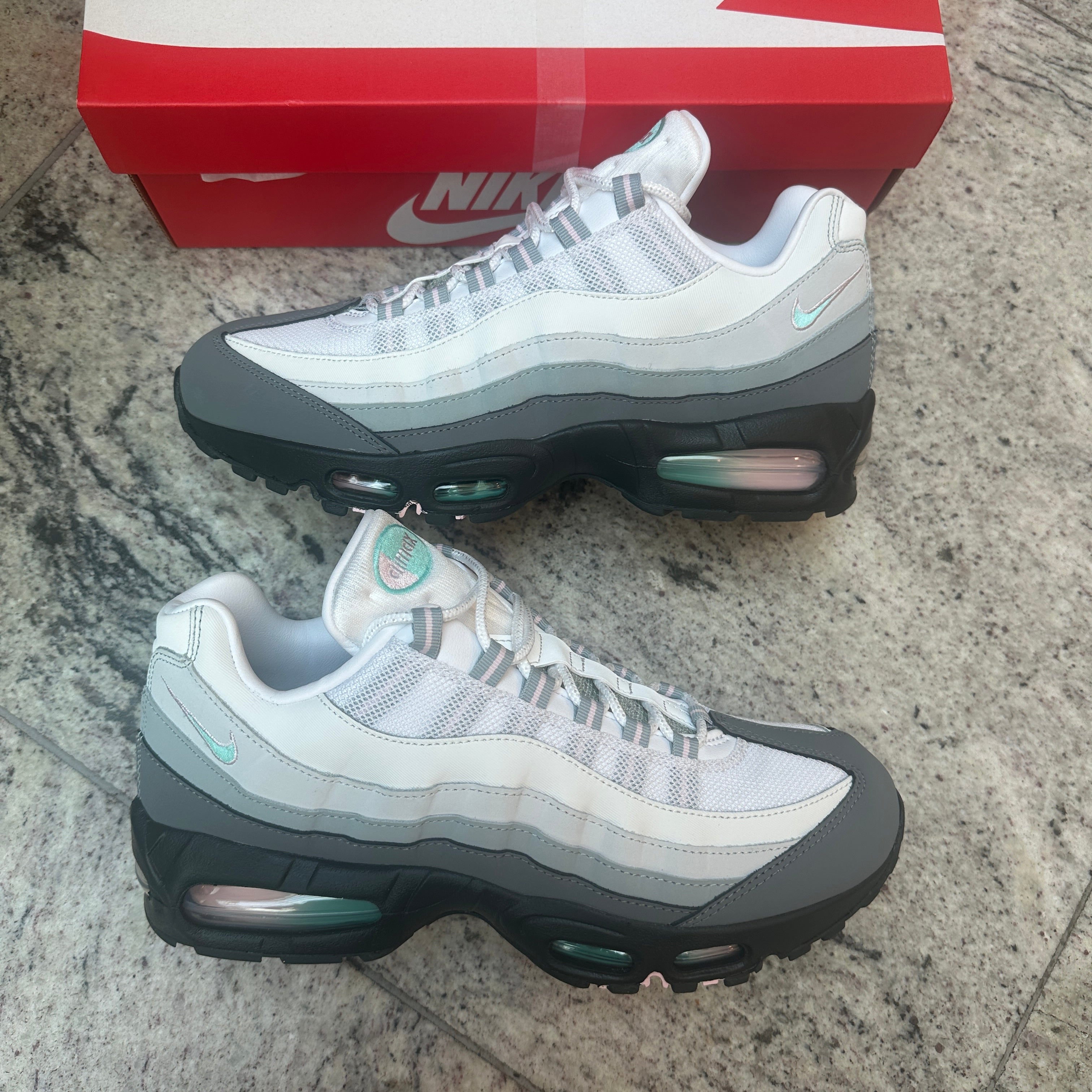 Nike Air Max 95 “Apple Pink 2026 Big Bubble” IR1473-060 lateral side profile