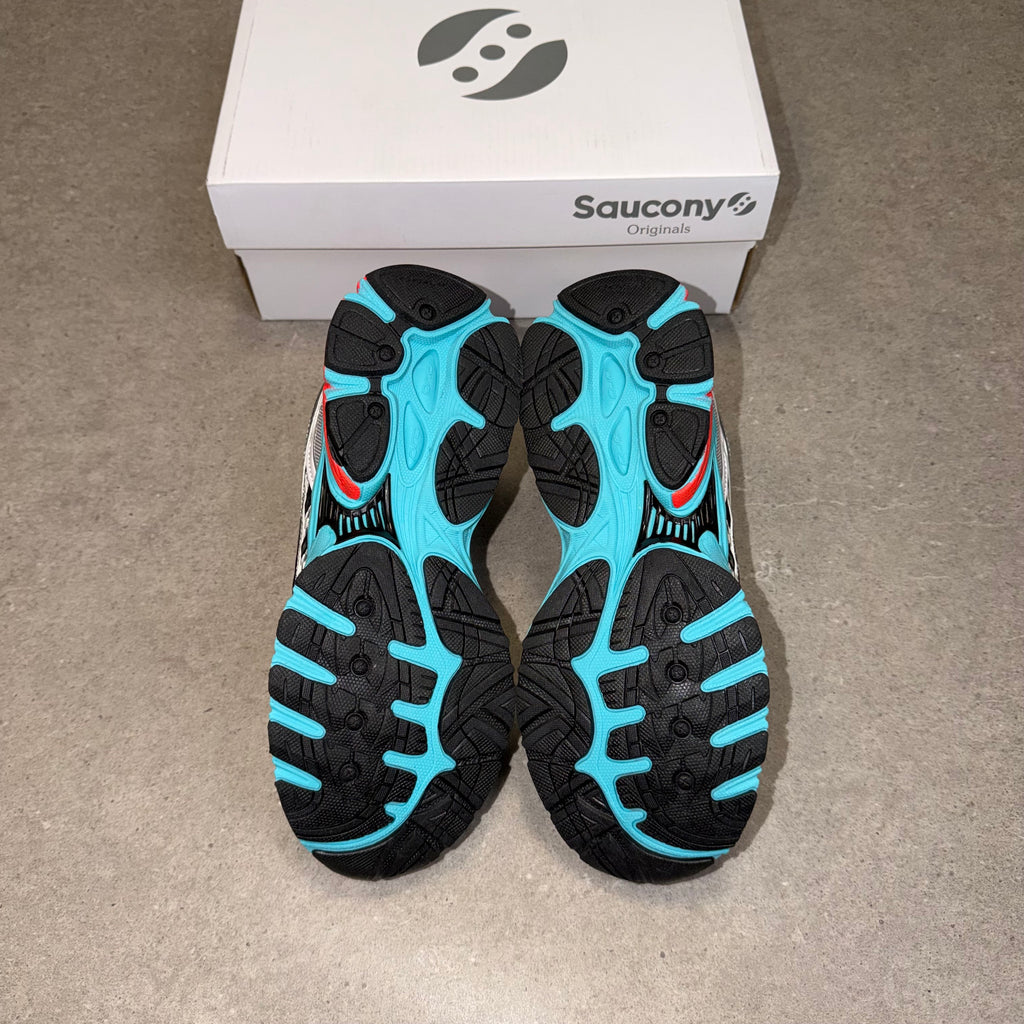 Saucony ProGrid Omni 9 Junior KDZ – Silver / Mutant