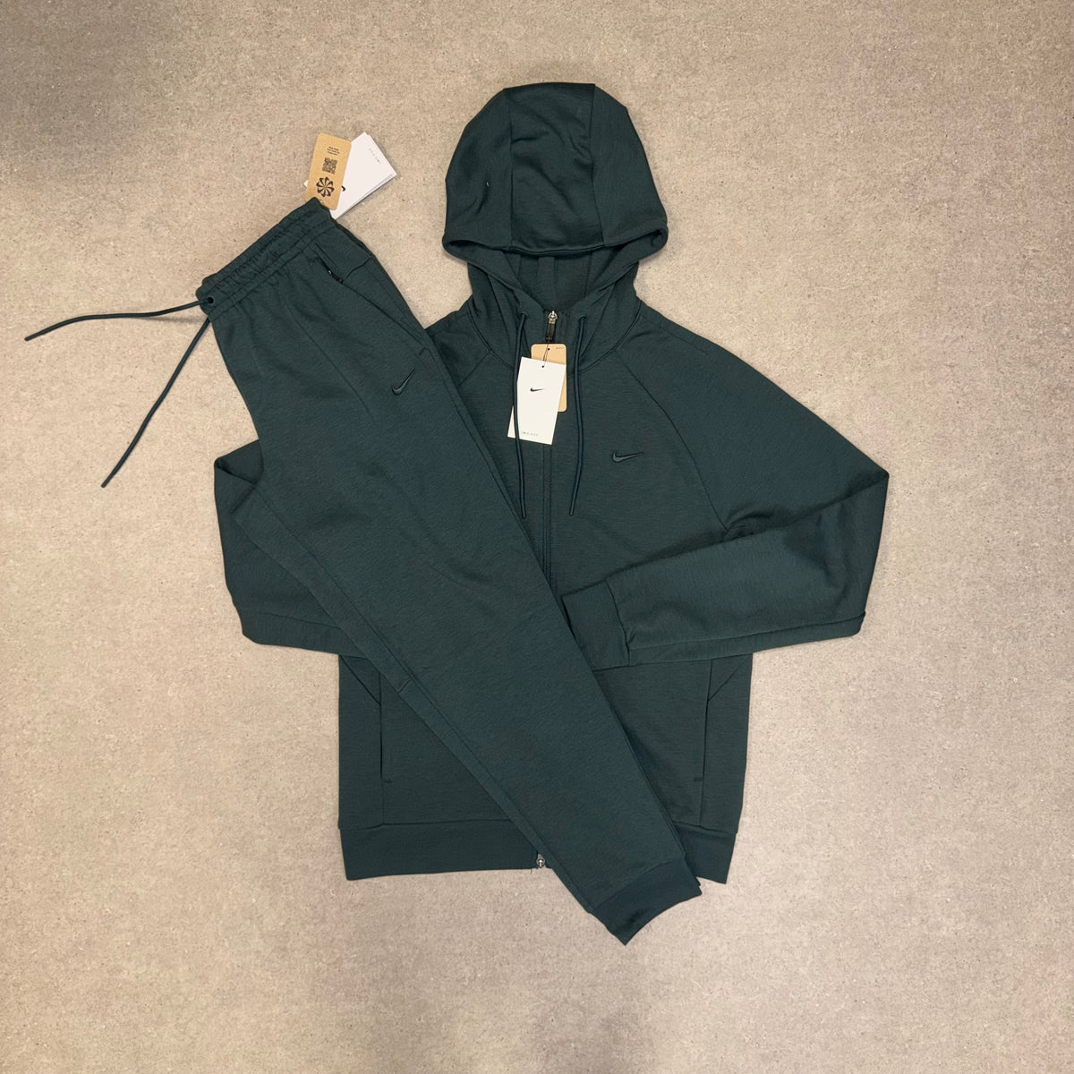 Nike Primary Fleece Tracksuit – Seaweed