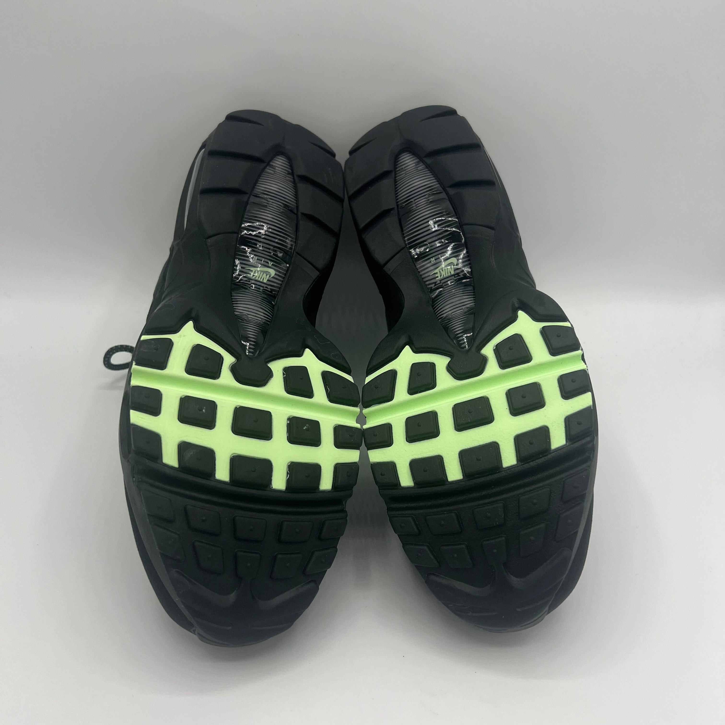 Nike Air Max 95 Vapour Green JD Exclusive heel and counter detail