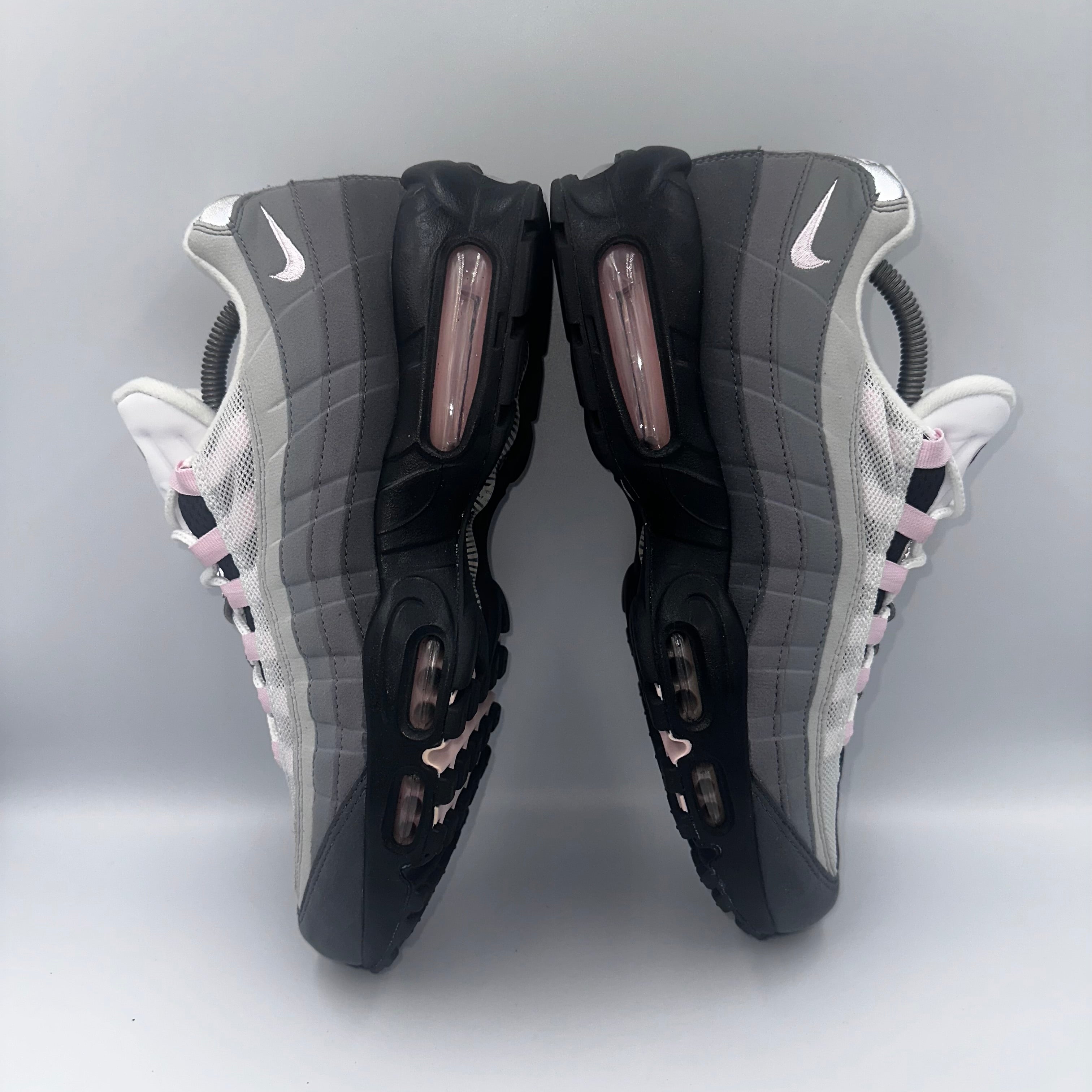 Nike Air Max 95 OG Pink Foam 2019 three-quarter front angle