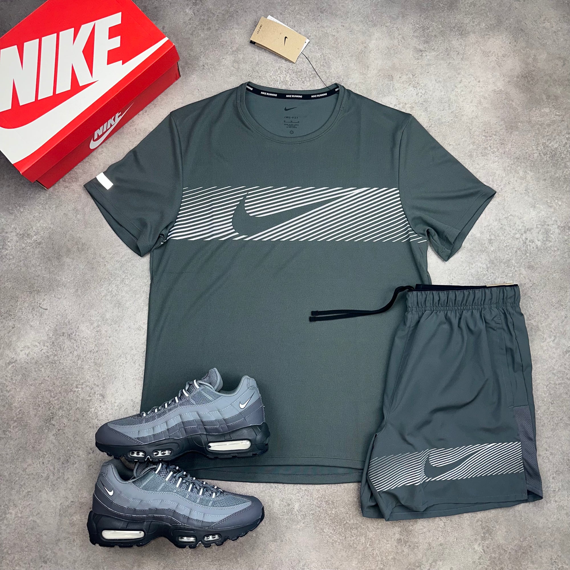 Nike Division Flash Set Iron Grey
