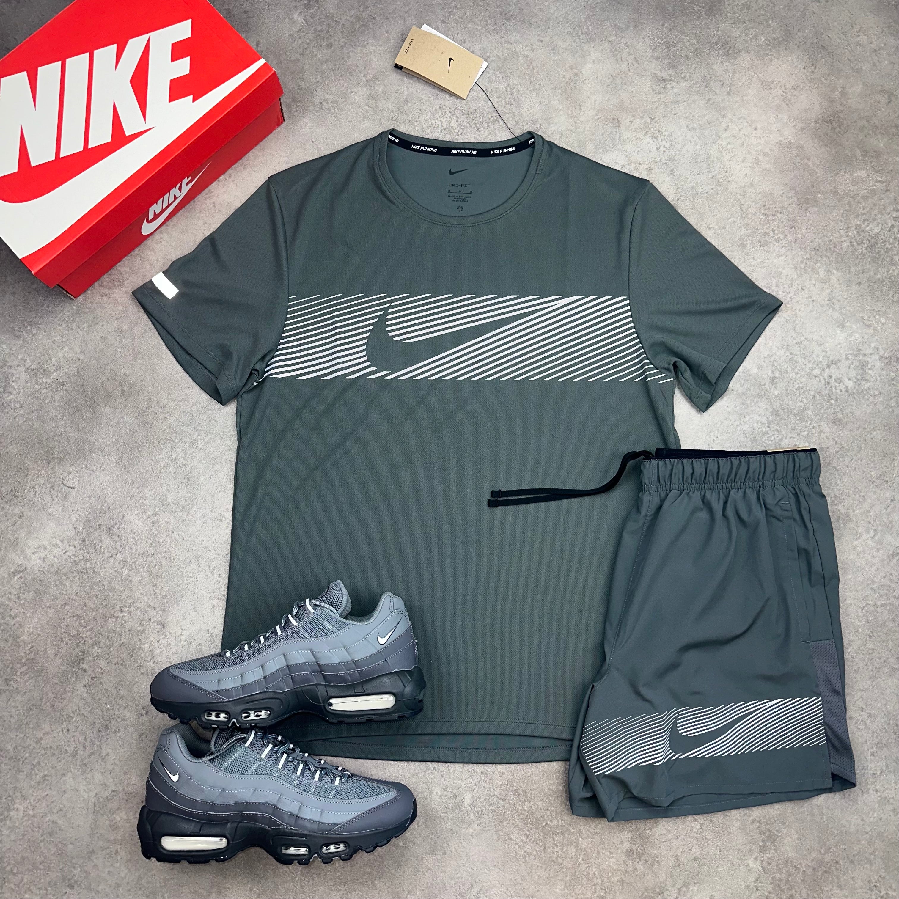 Nike Division Flash Set Iron Grey front view