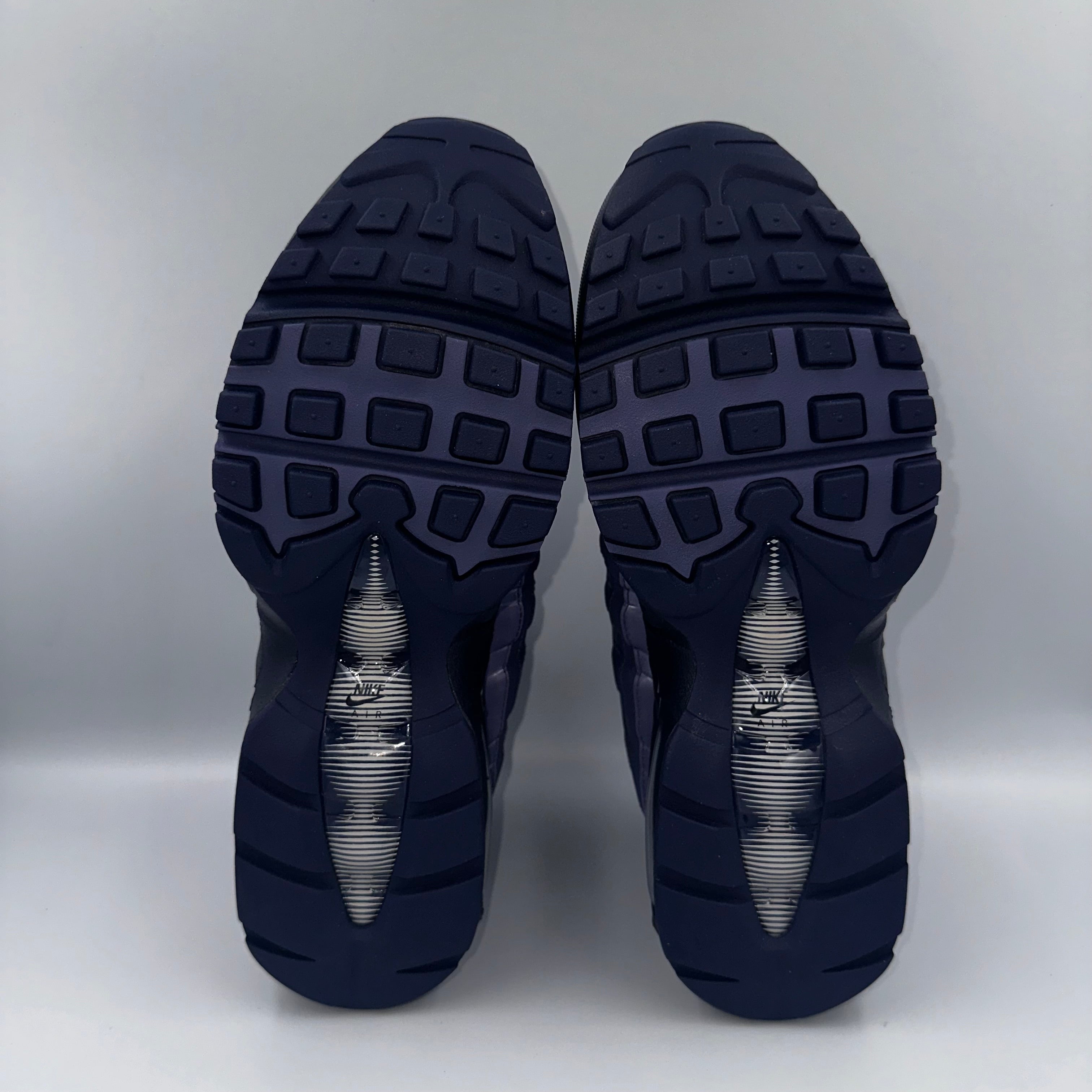 Nike Air Max 95 Sanded Purple / Wolf Grey "Big Bubble" heel and counter detail