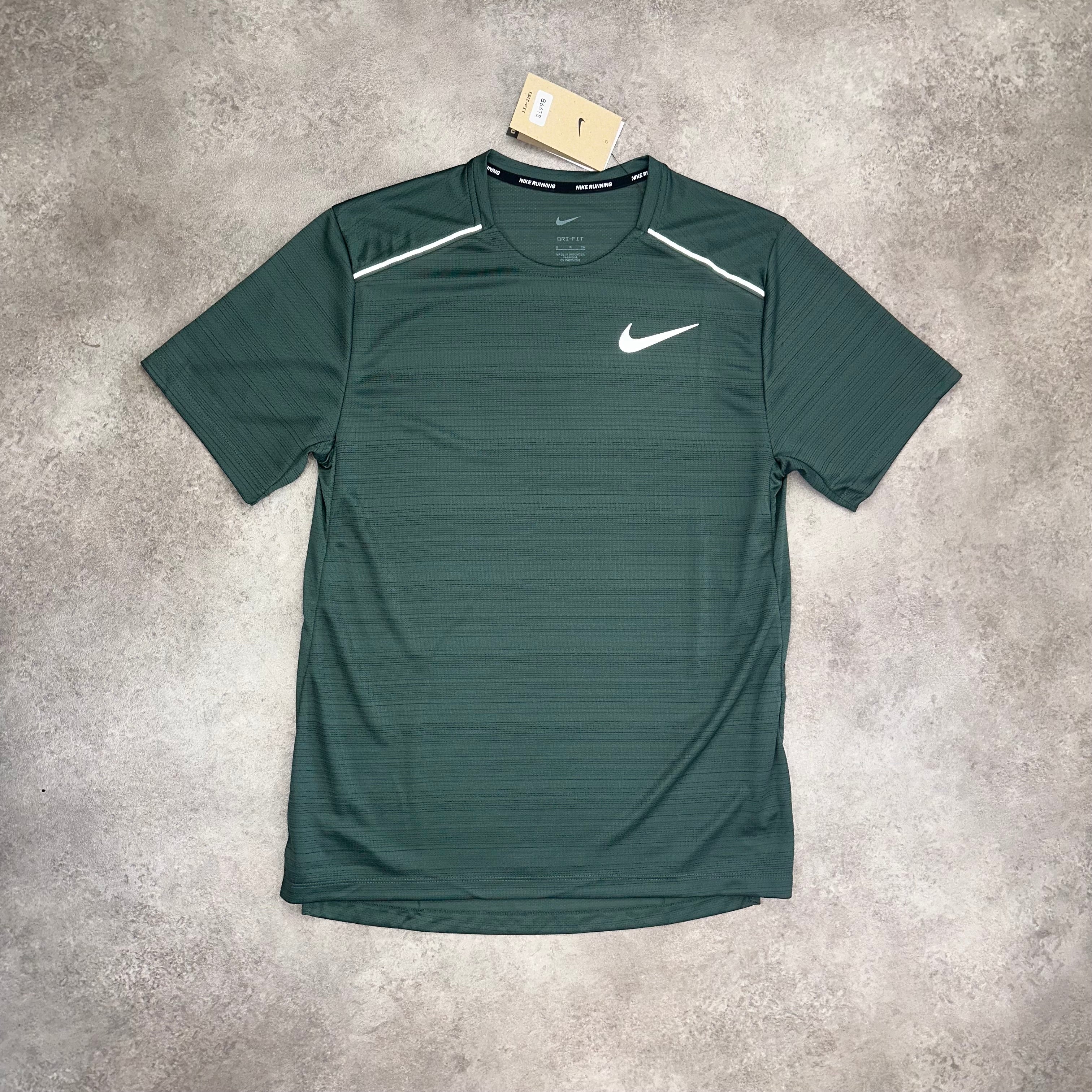 Nike Miler Vintage Green front view