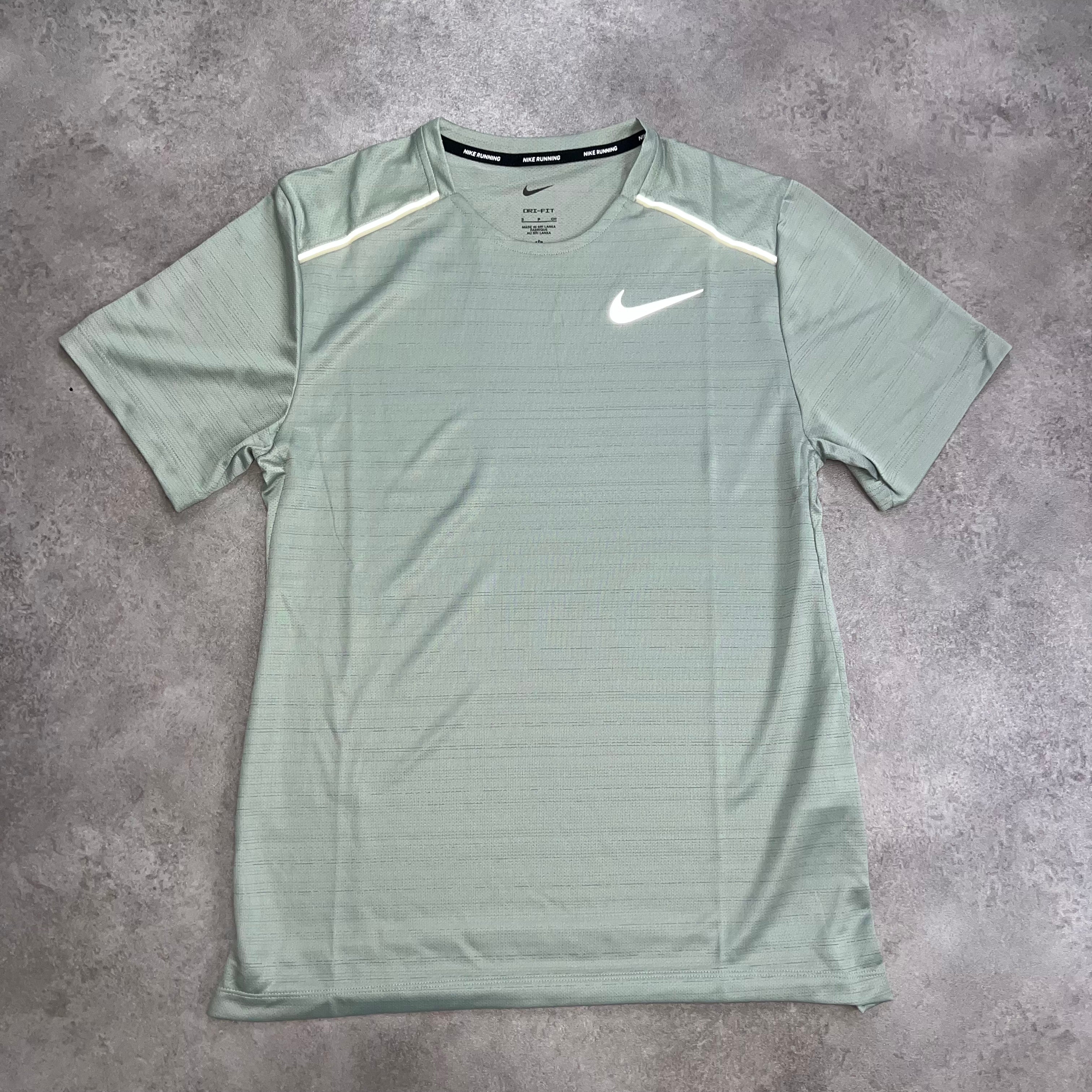 Nike Miler Jade Horizon front view