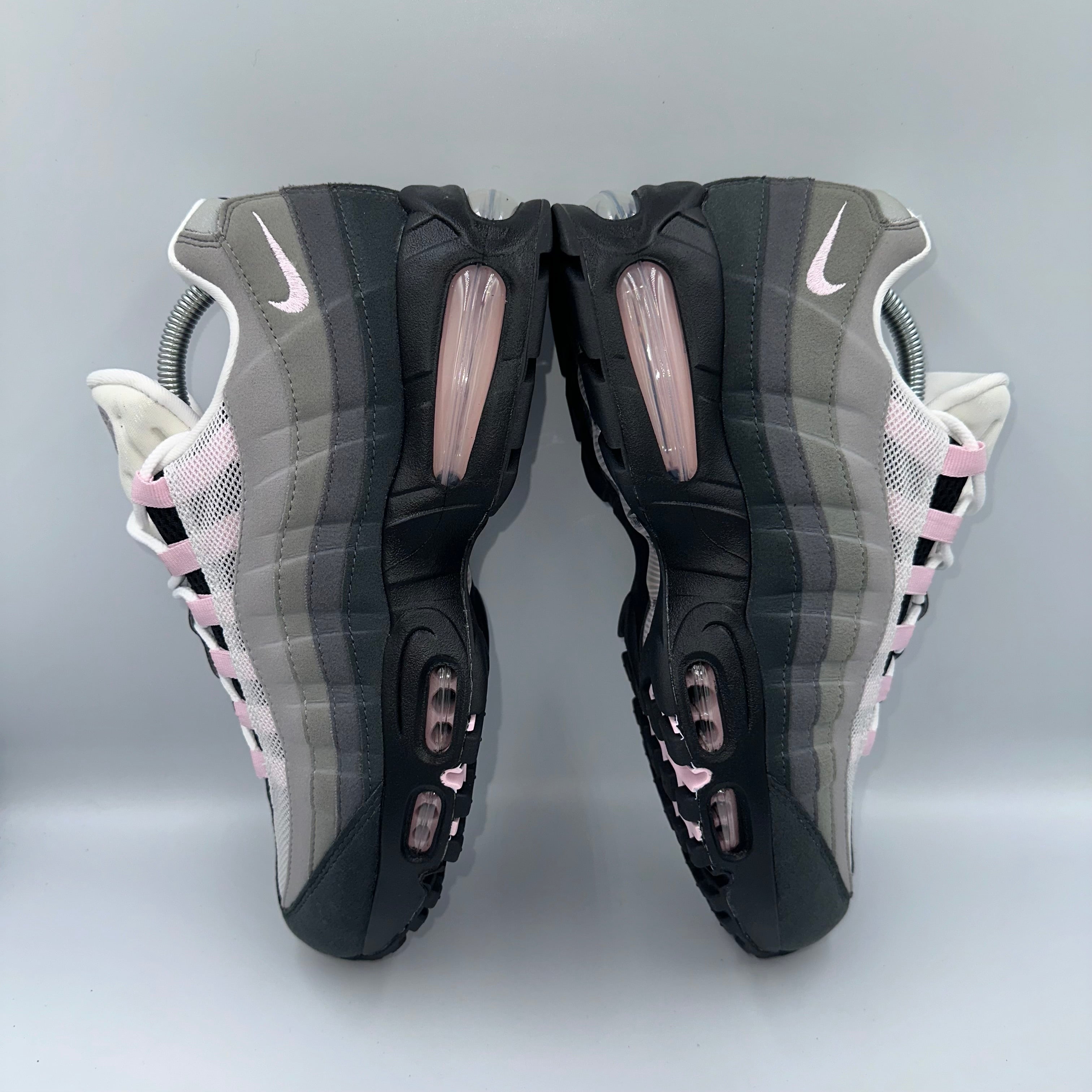 Nike Air Max 95 OG Pink Foam 2026 “Big Bubble” three-quarter front angle