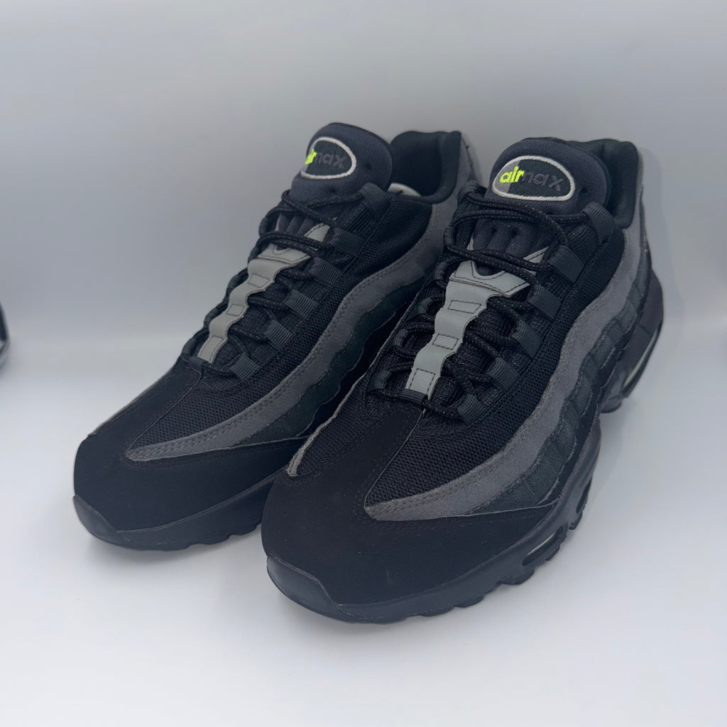 Nike Air Max 95 Retro Logo UK 10.5