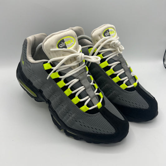 Nike Air Max 95 Engineered Mesh UK 8