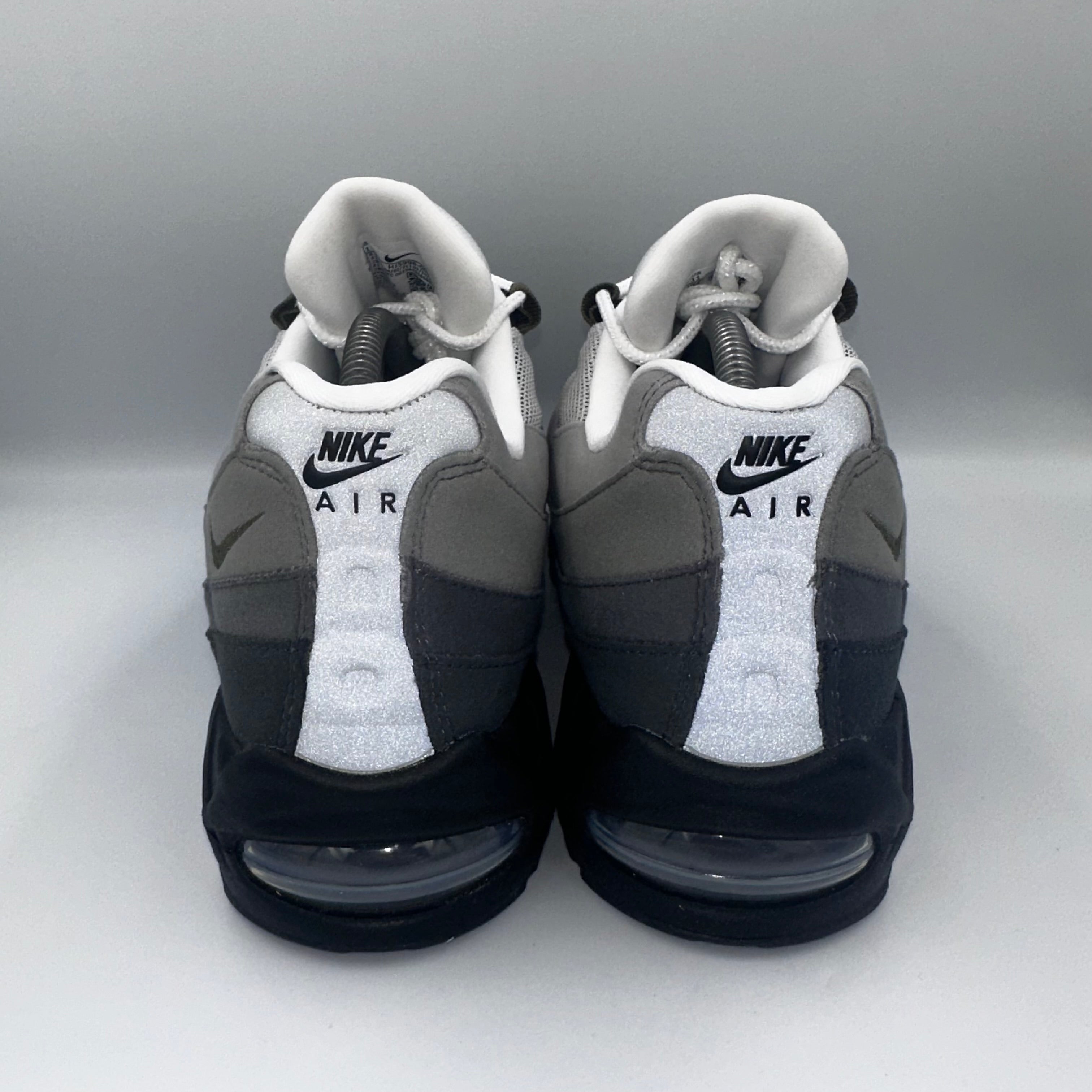 Nike Air Max 95 OG Medium Olive 2025 "Big Bubble" outsole view