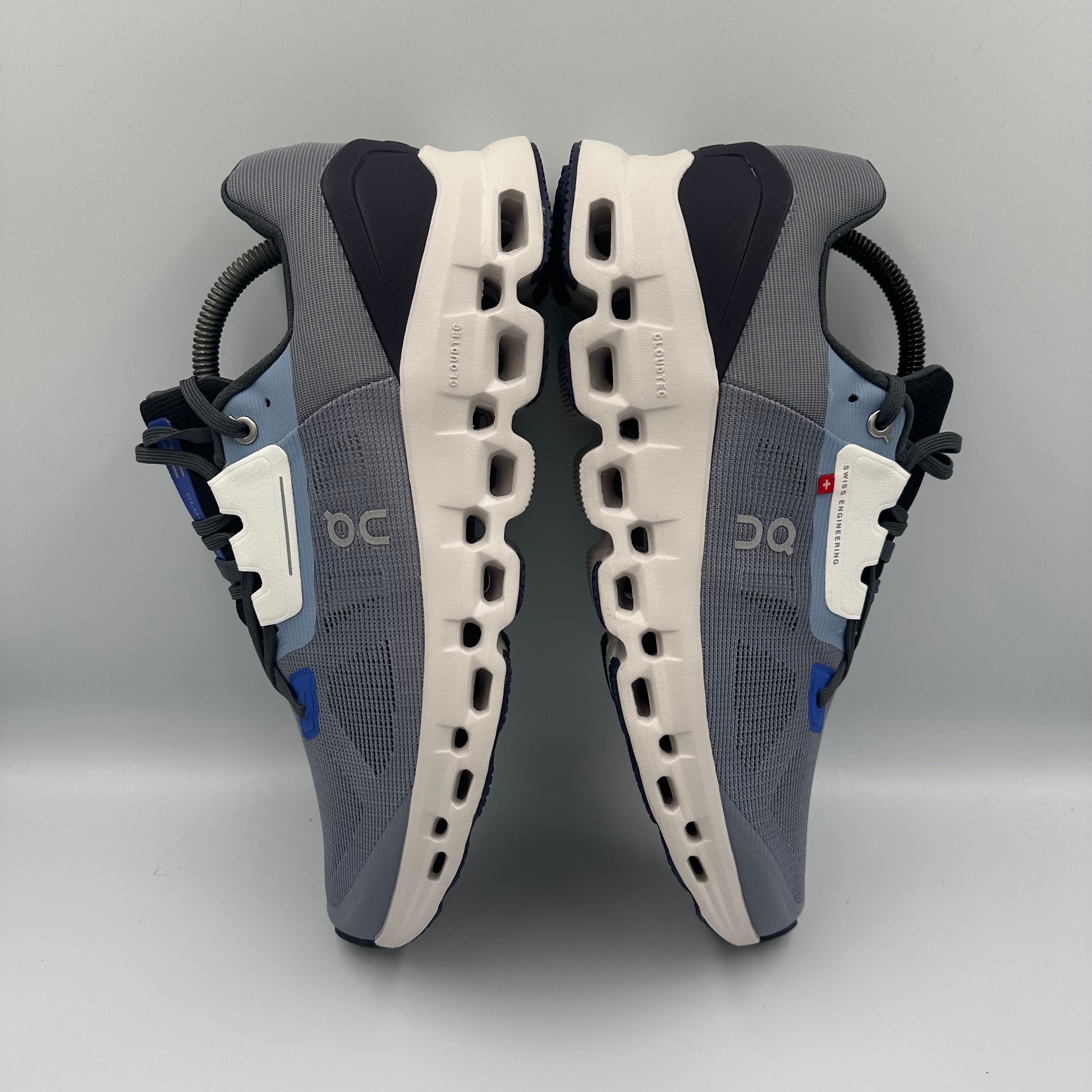 On Running Cloudstratus Fossil / Midnight side angle
