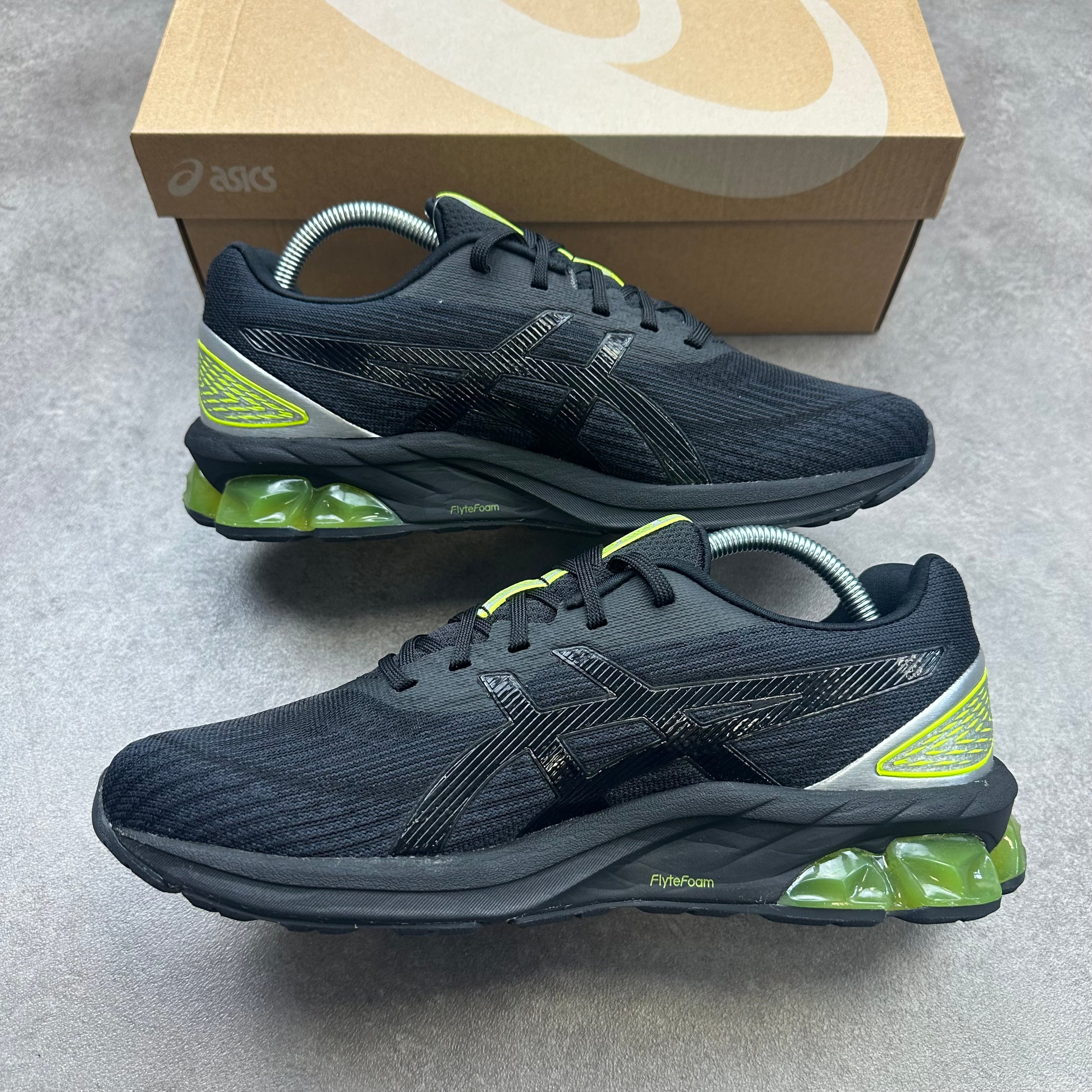 ASICS Gel Quantum 180 VII Black / Pure Silver back view