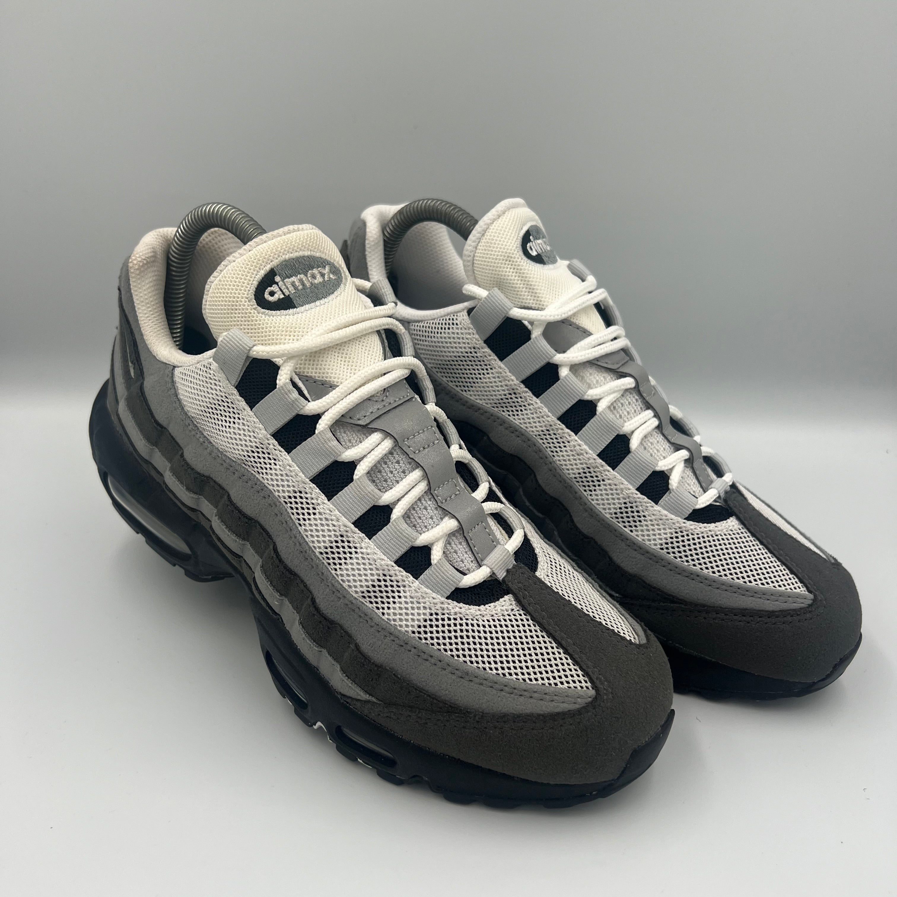 Nike Air Max 95 Grey Jewel lateral side profile
