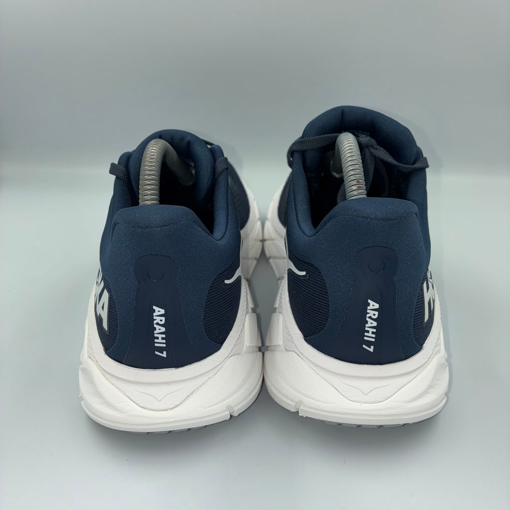 HOKA M Arahi 7 – Outer Space / White