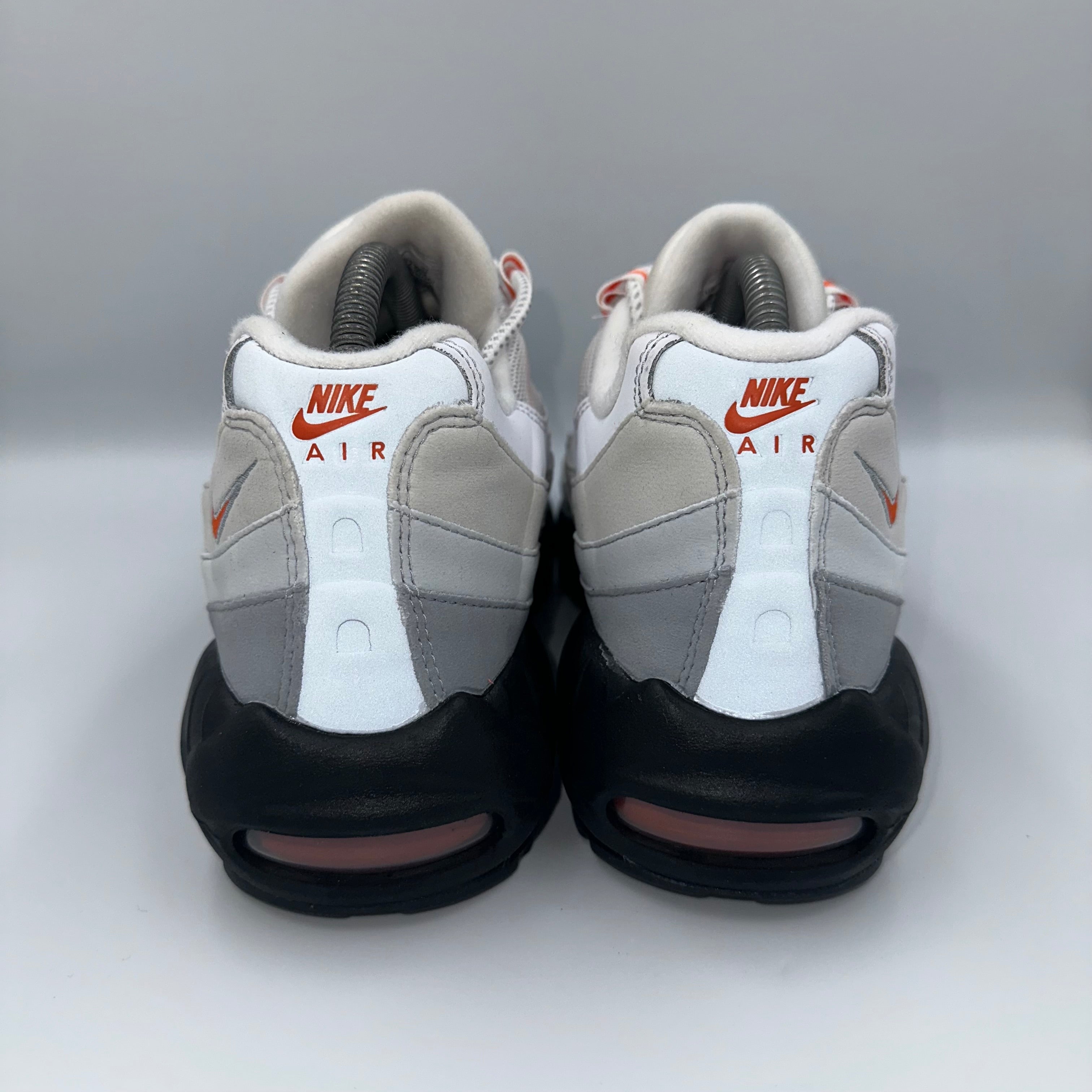 Nike Air Max 95 Safety Orange UK 7 outsole view