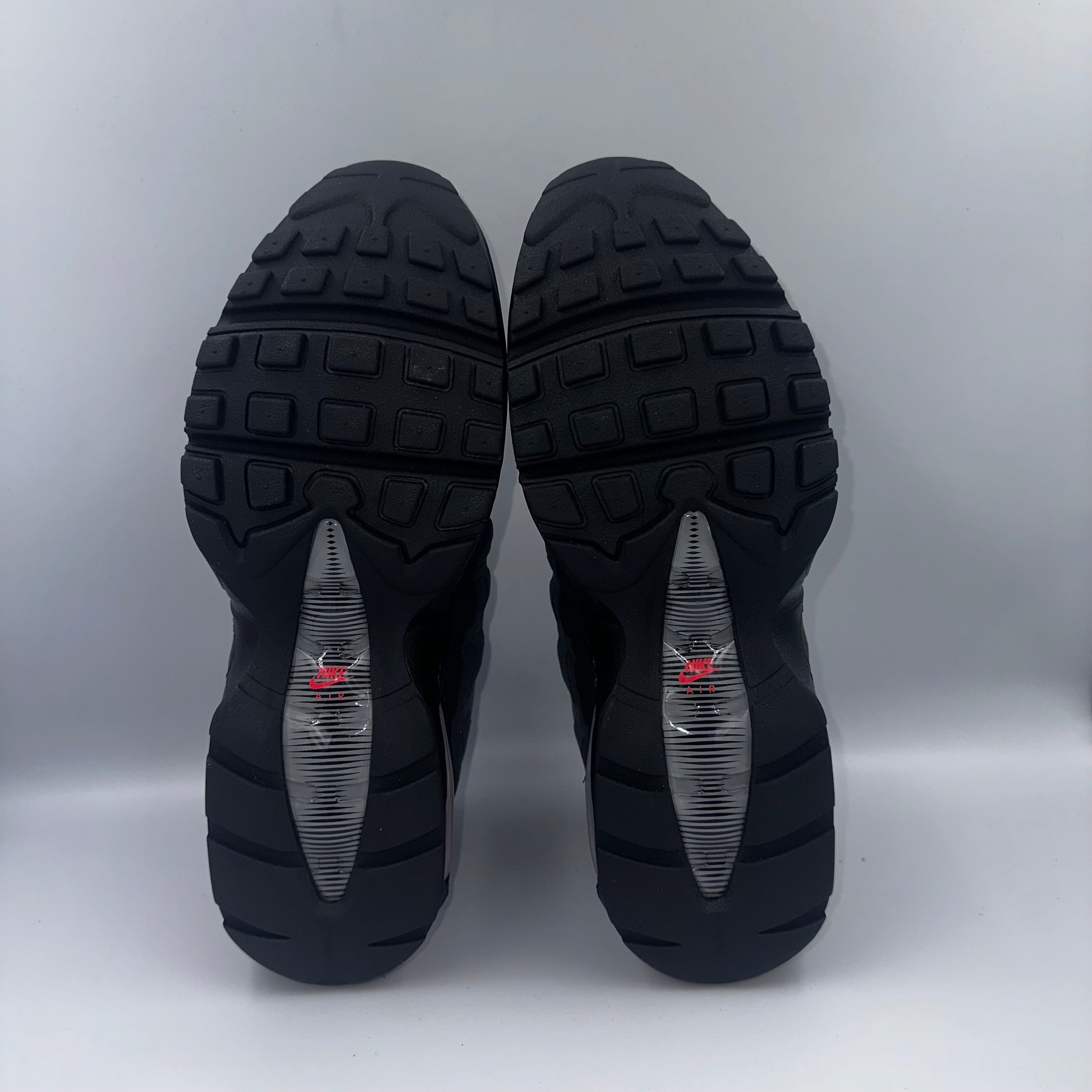 Nike Air Max 95 Bright Crimson “Dracula 2.0” "Big Bubble" heel and counter detail