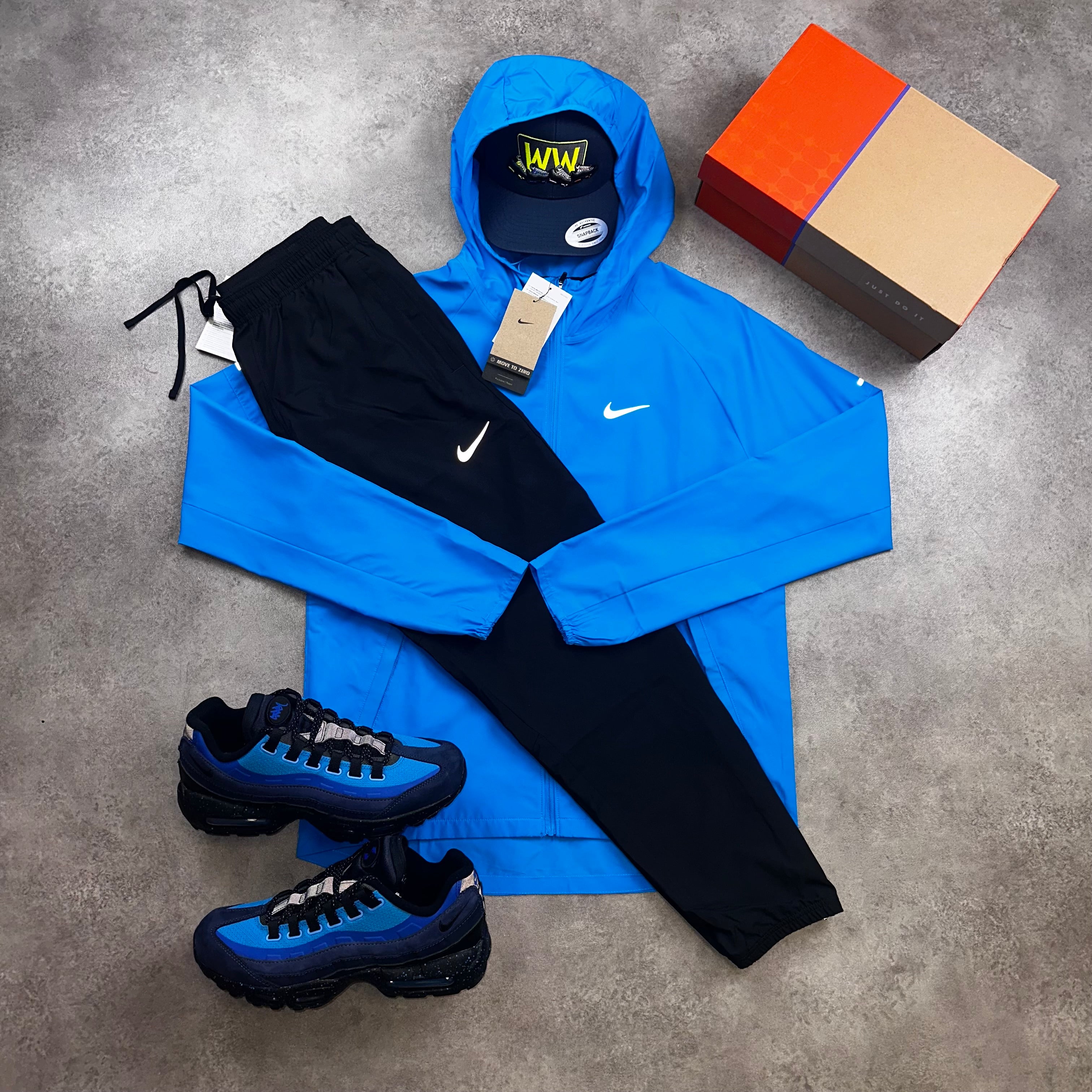 Nike Repel Running Jacket Blue Hero & Challenger Pants Black front view