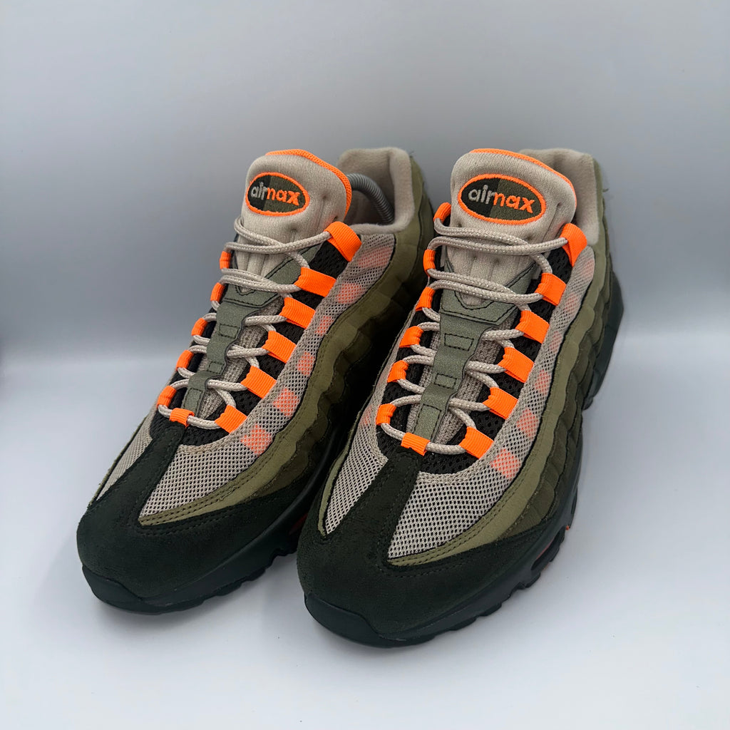 Nike Air Max 95 OG Total Orange / Neutral Olive UK 8 medial side view