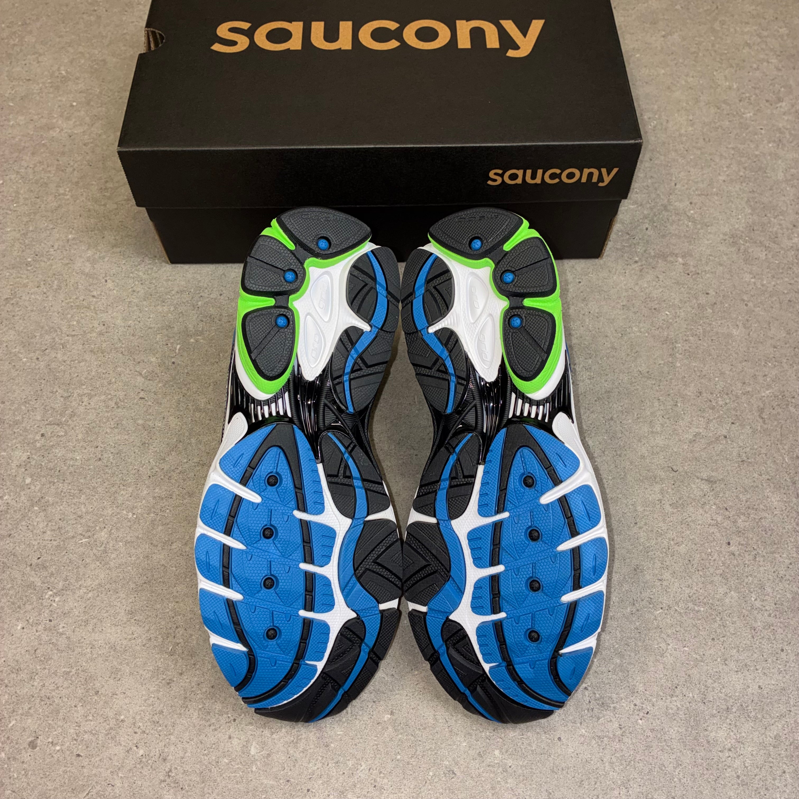 Saucony ProGrid Omni 9 Grey / Slime